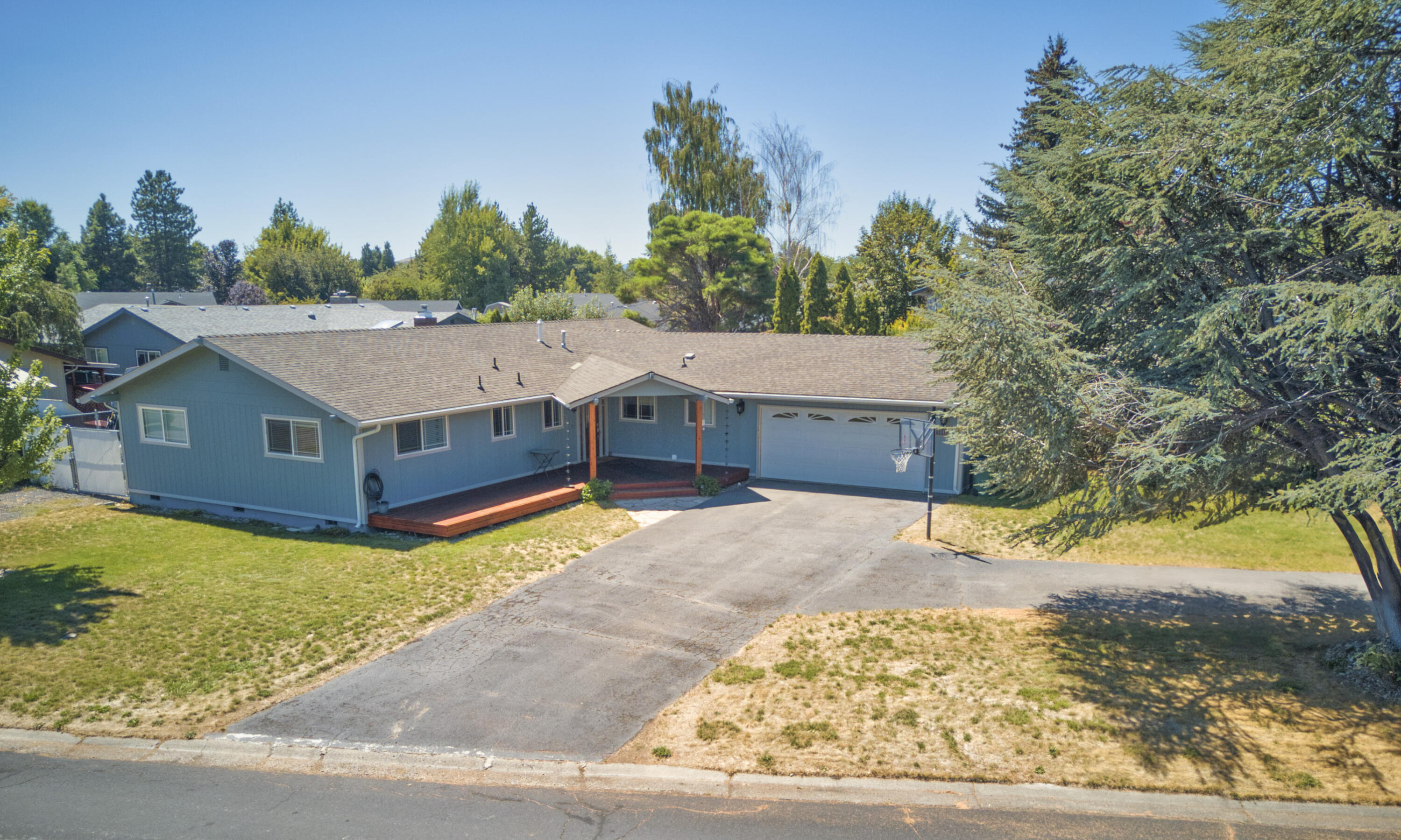 5148 Gatewood Drive — photo