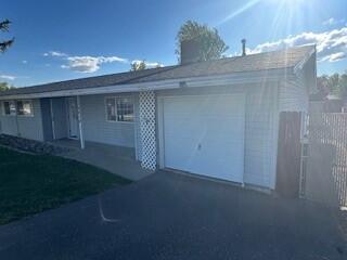 10518 Kincheloe Avenue — photo