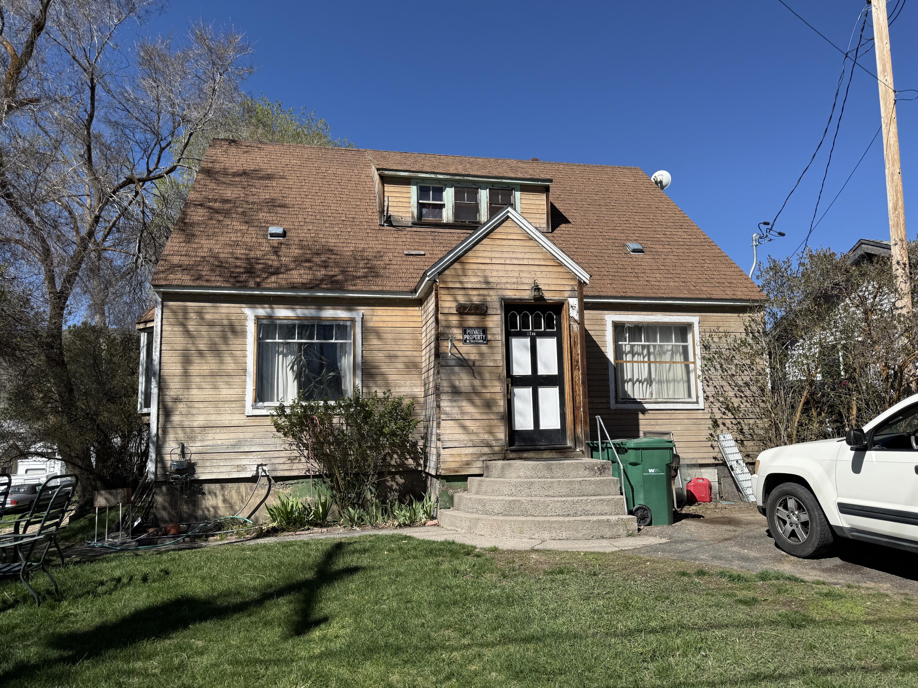 1740 Riverside Drive — photo