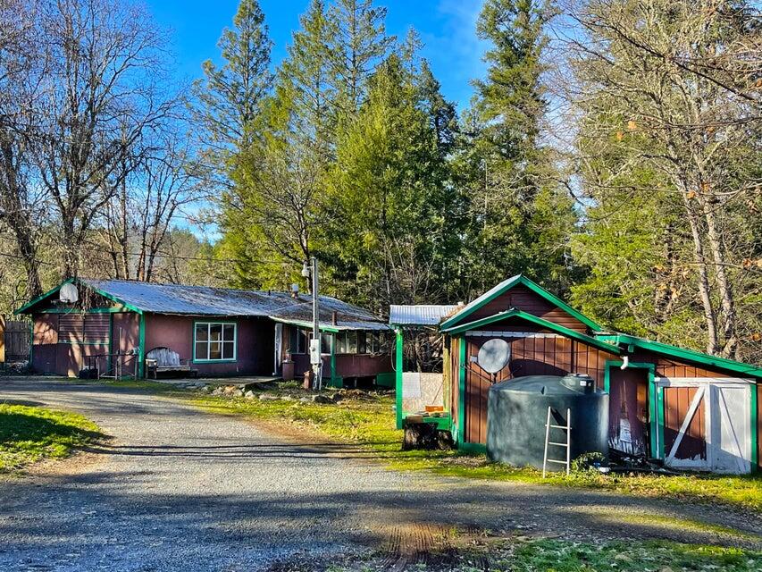 2565 Rockydale Road — photo