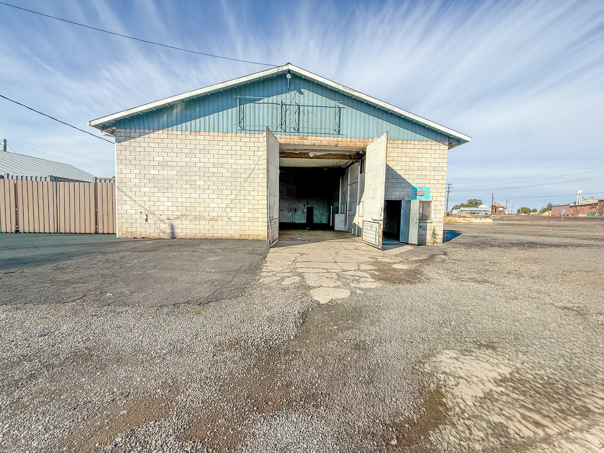 937 NW Beaver Street — photo