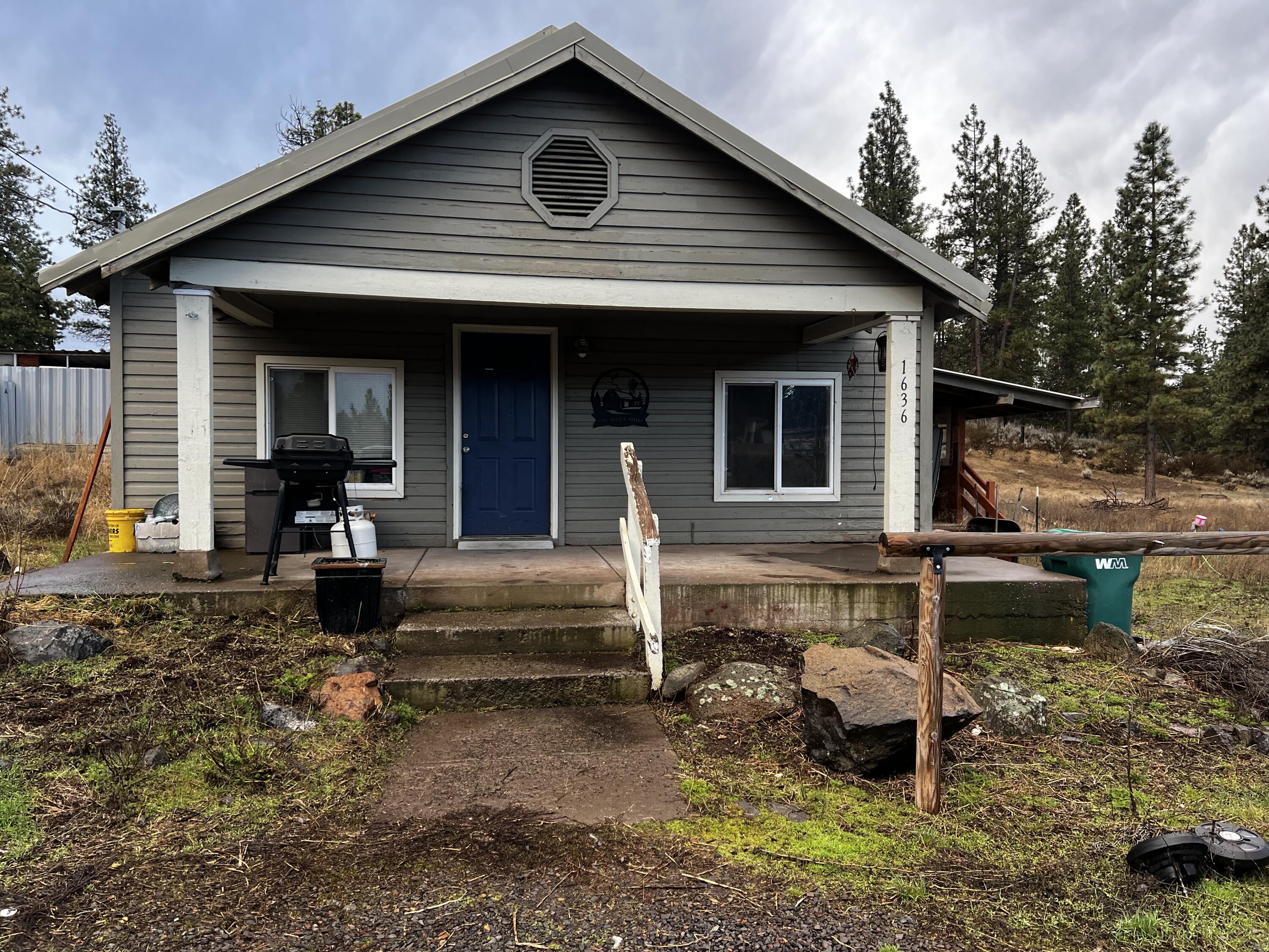 1636 Blue Pool Way — photo