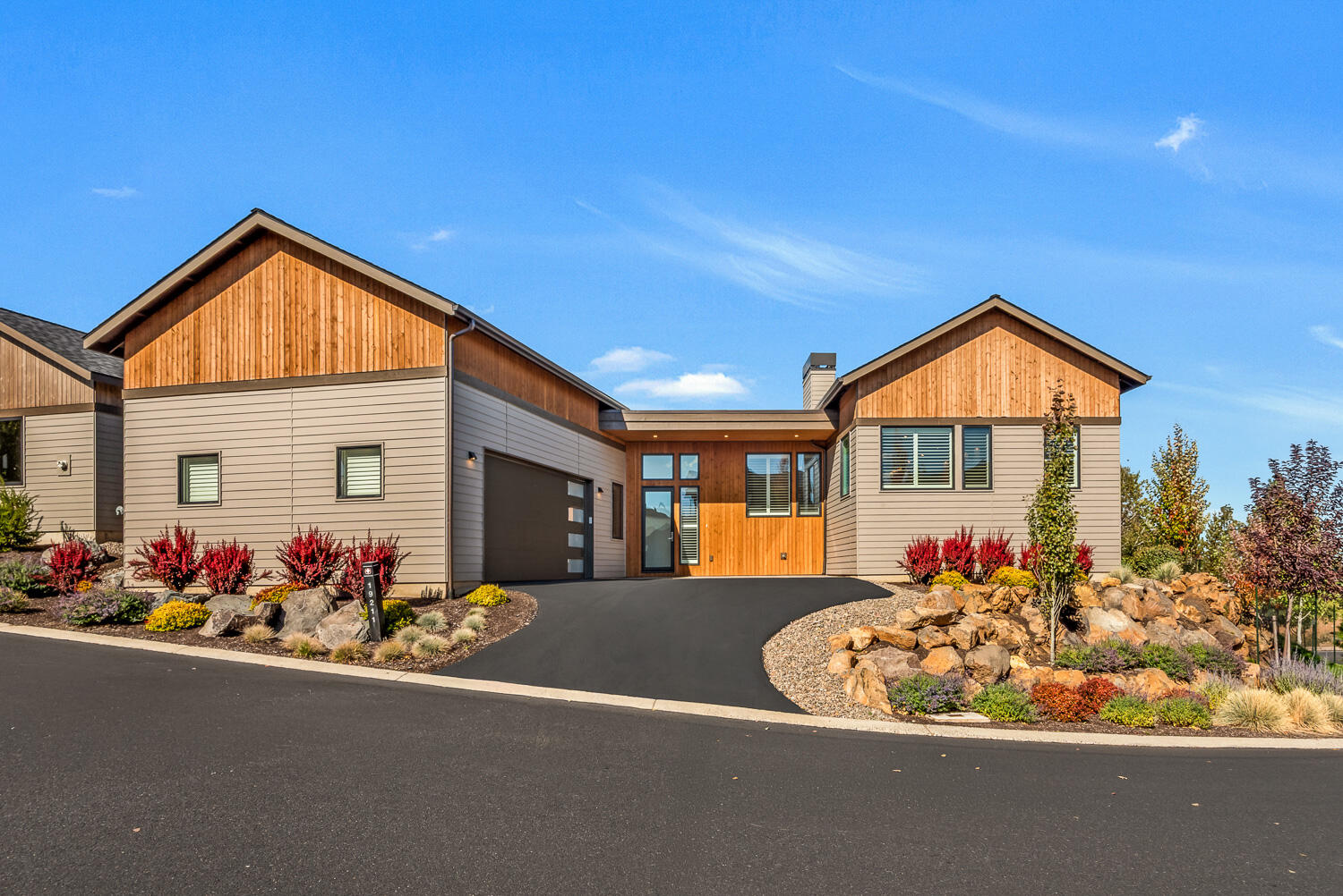 19211 Gateway Loop, Bend, OR 97702 — photo 3
