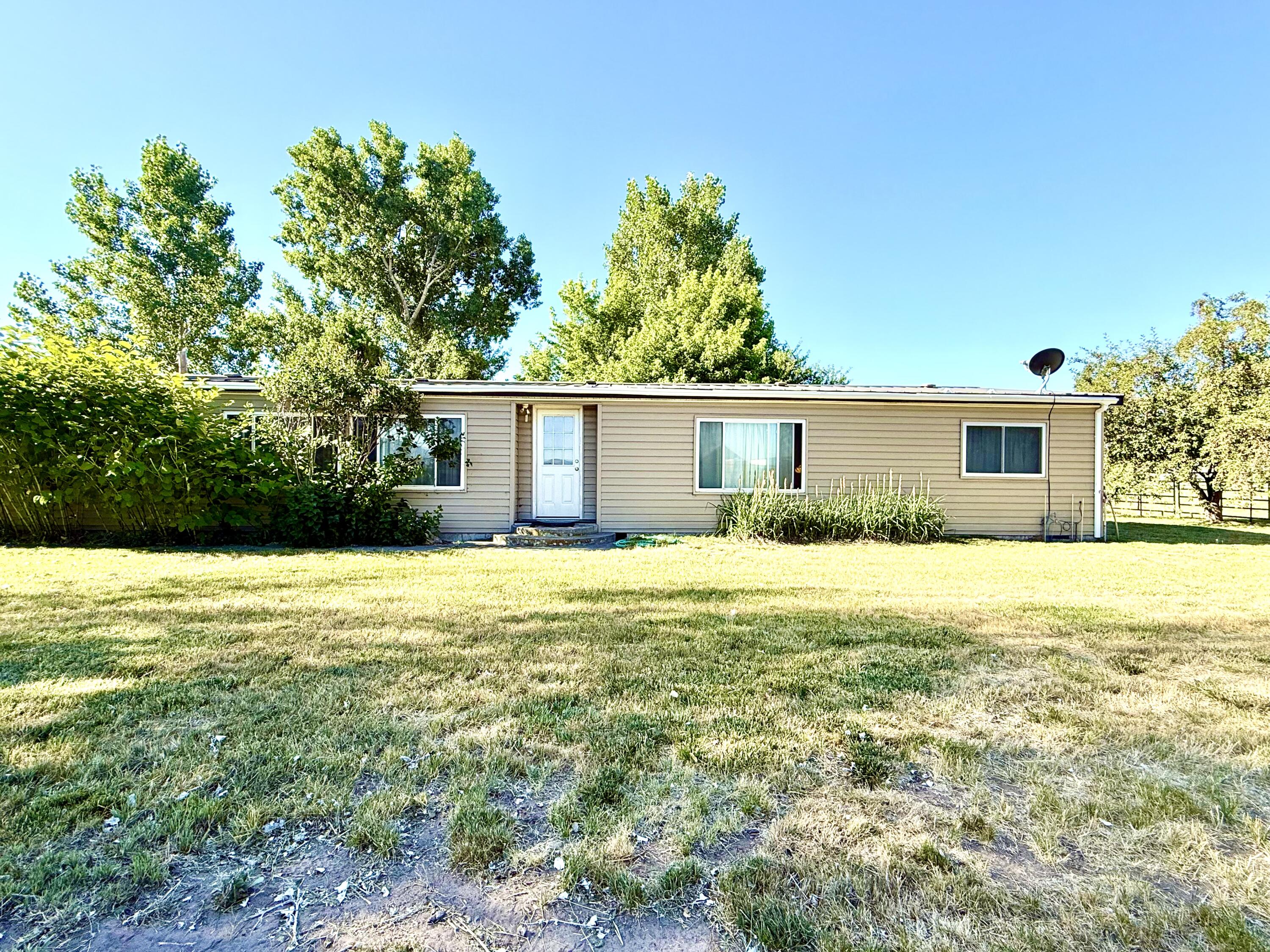 7992 Elliott Road — photo