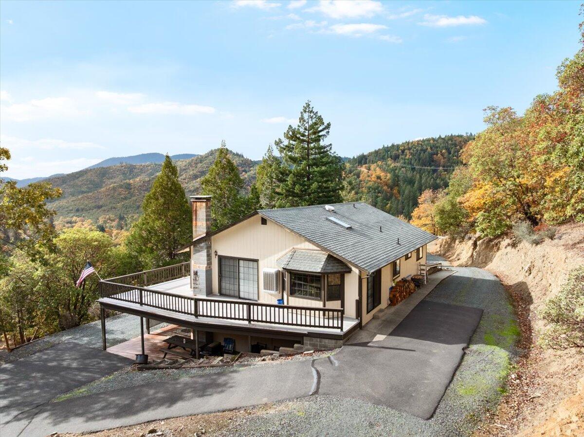 3116 Wards Creek Road — photo