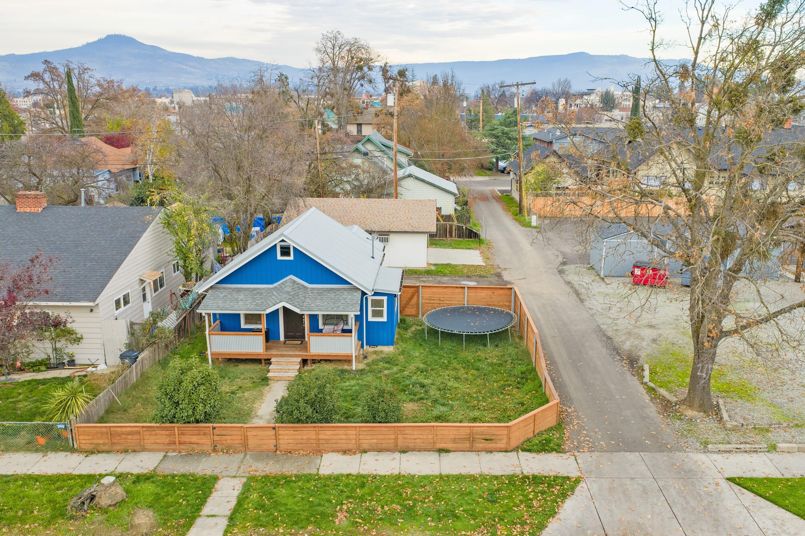 16 Quince Street — photo