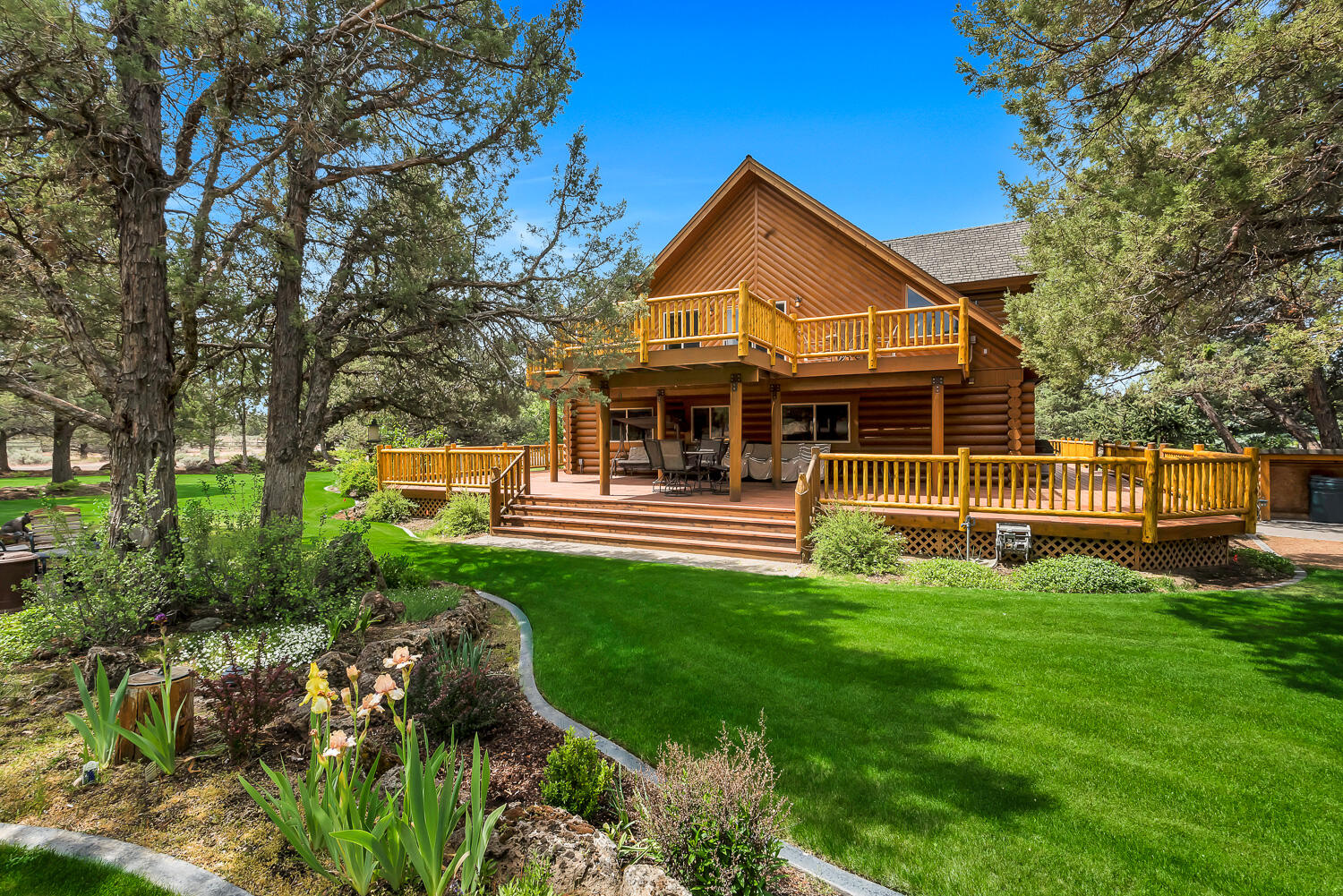 18070 Cascade Estates Drive — photo