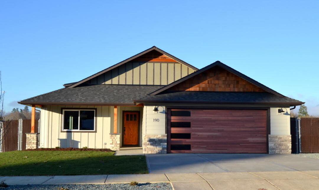 190 SW Rock Gulch Road — photo