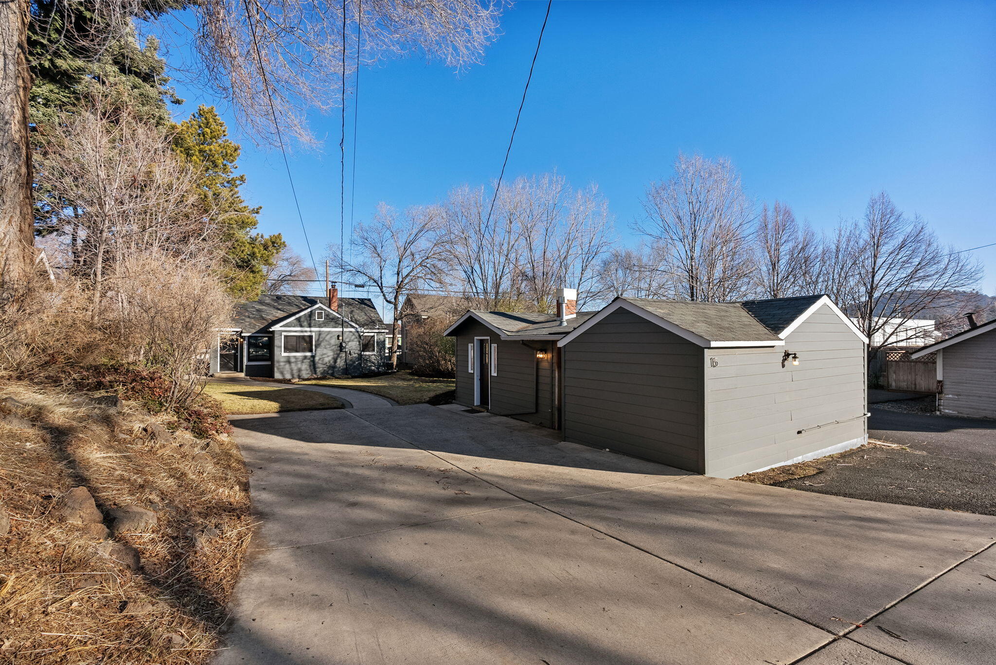 15 NW Franklin Avenue — photo
