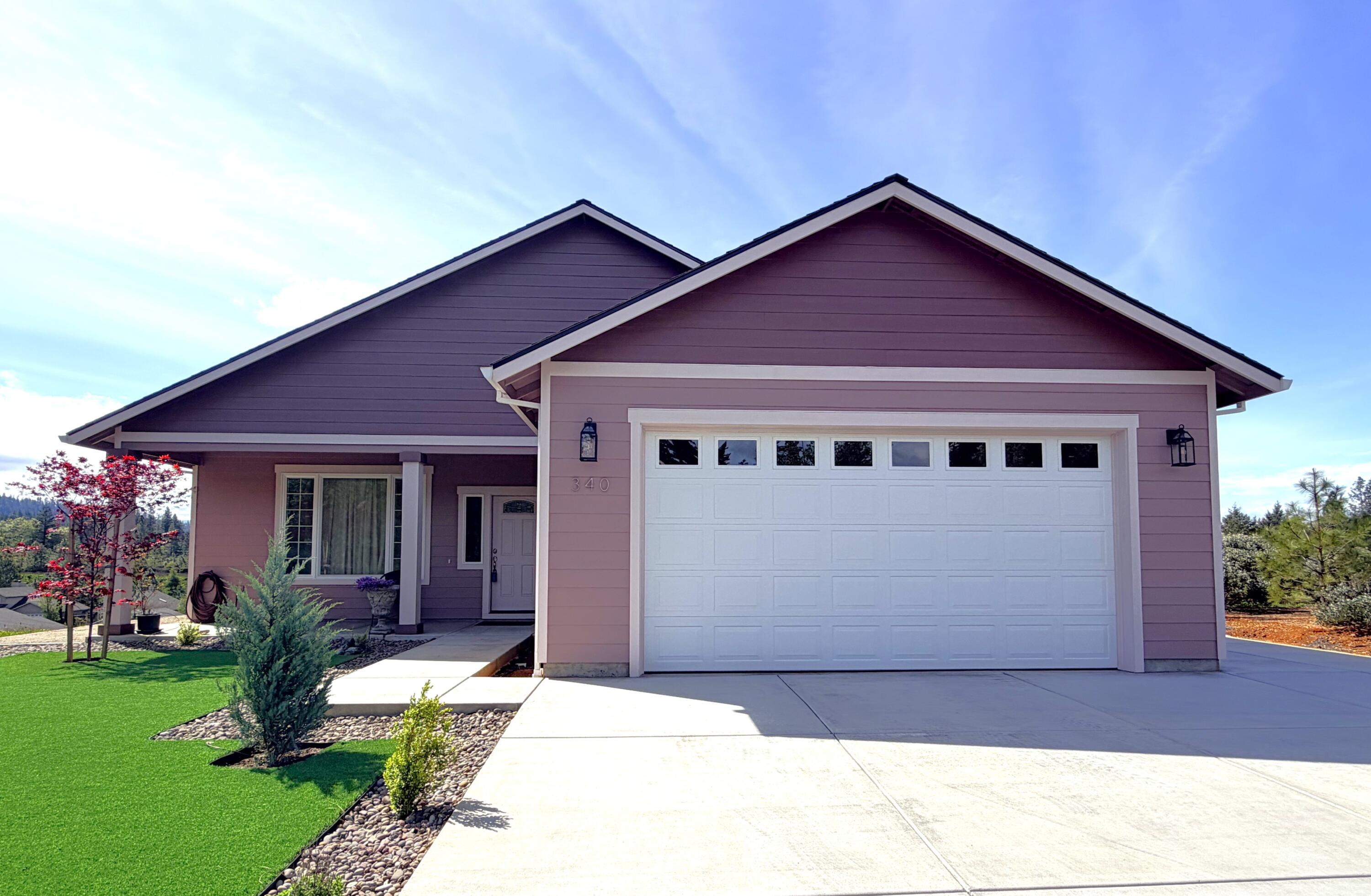 340 Cedar Ridge Drive, Cave Junction, OR 97523 — photo 2