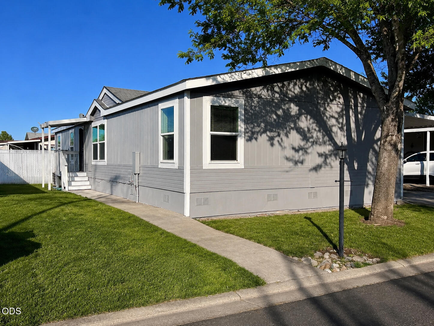 633 E Archwood, Unit 125 — photo
