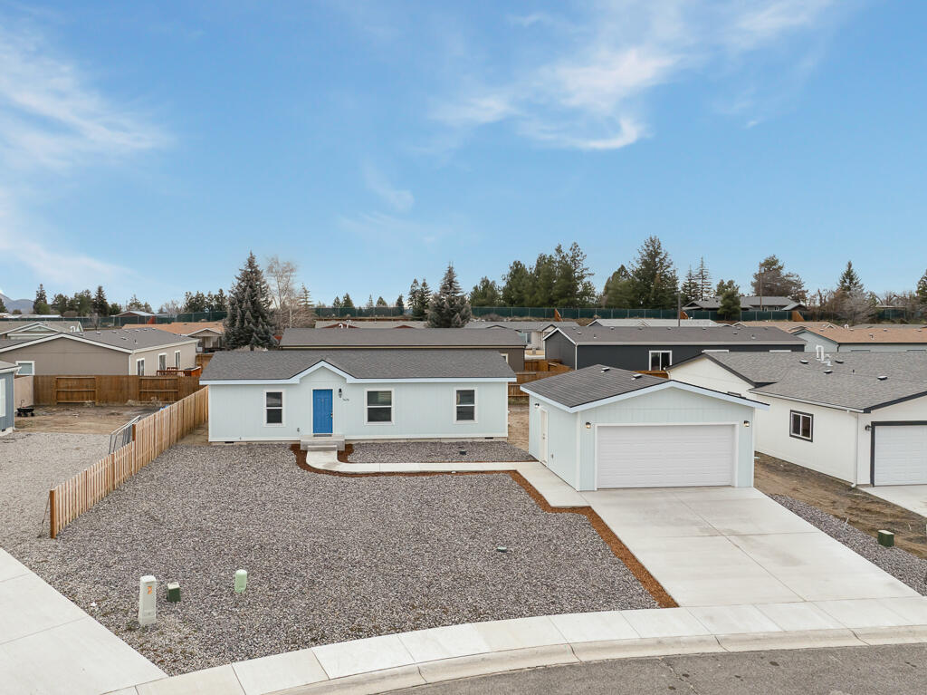 5620 Edith Way — photo