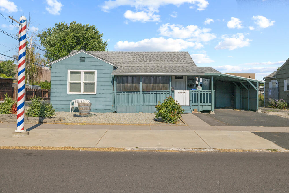 1633 Division Street — photo