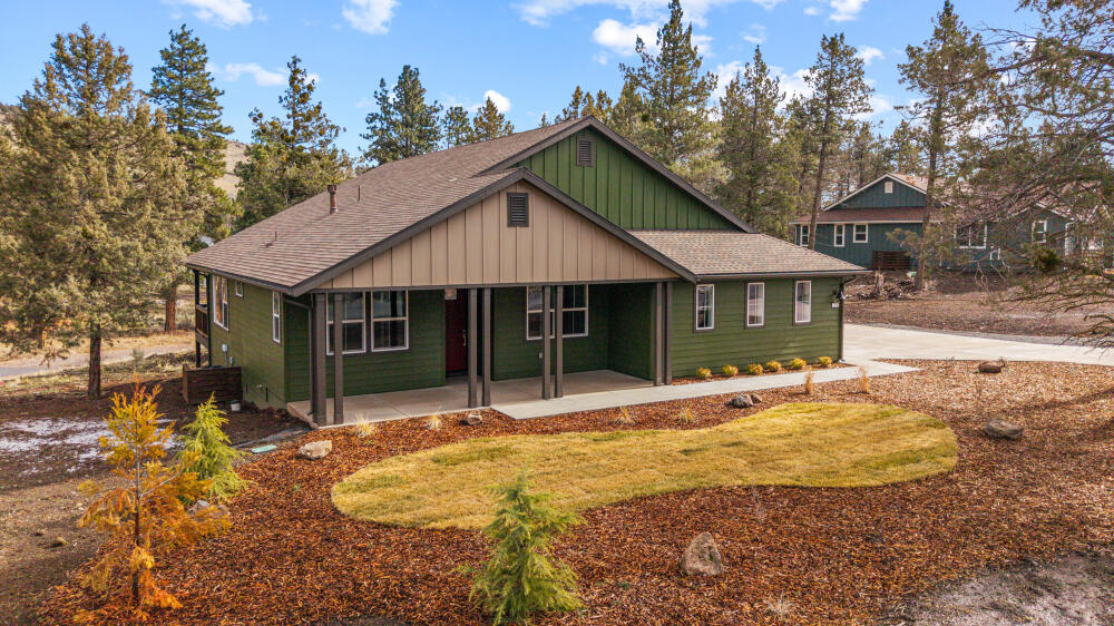 1205 Vine Maple Drive — photo
