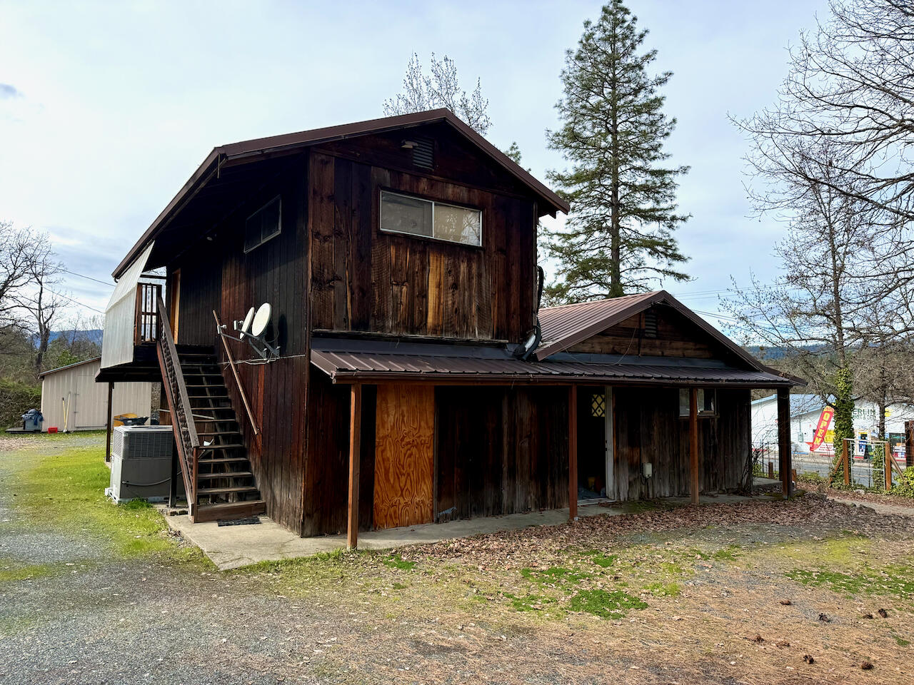 215 Galice Road, Merlin, OR 97532 — photo 2