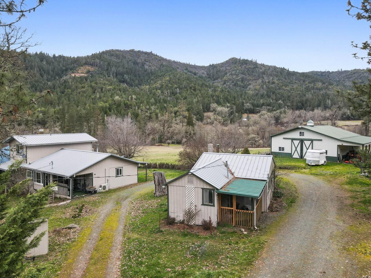 431 Murphy Gulch Road — photo