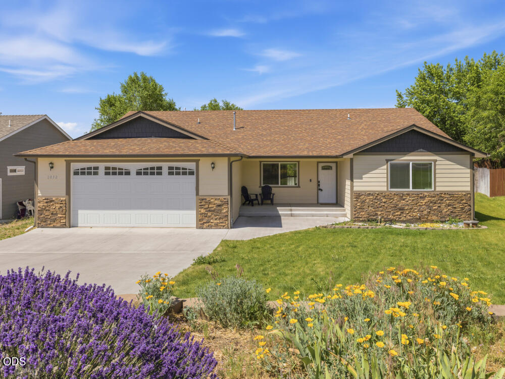 2852 Glacier Drive — photo