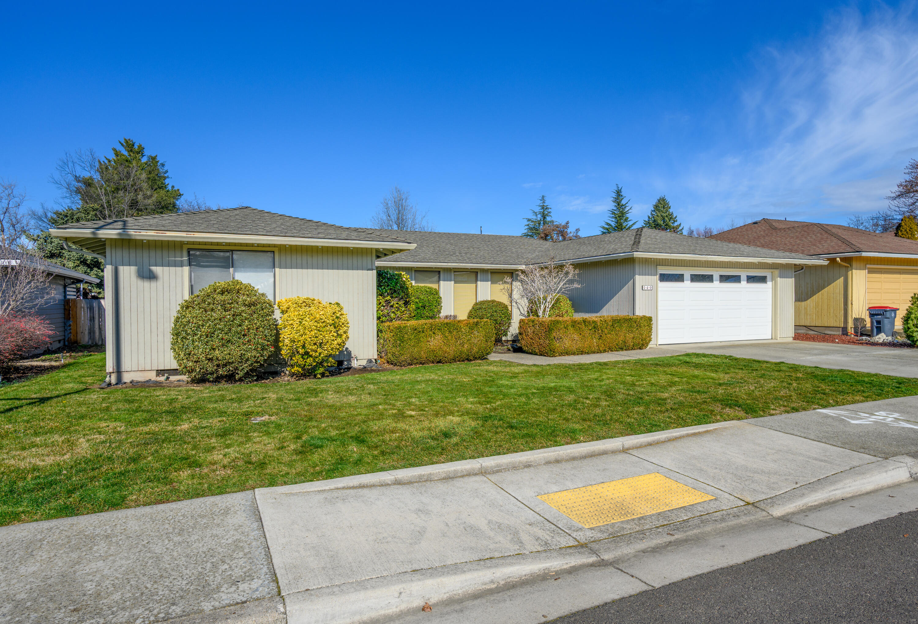 540 Golf View Drive — photo