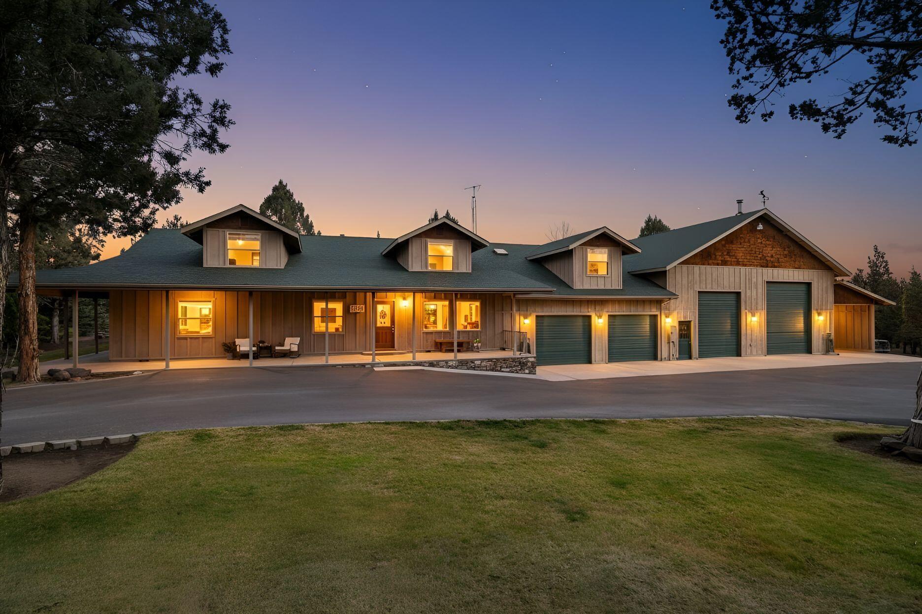 6323 SE Cedar Hills Court — photo