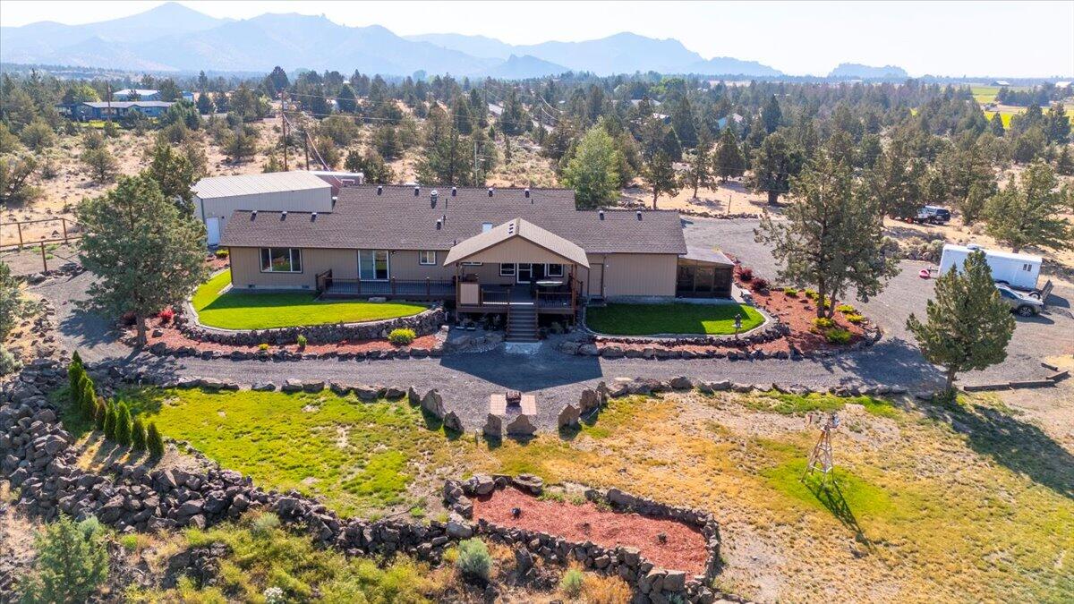 4111 NW Orchard Court — photo