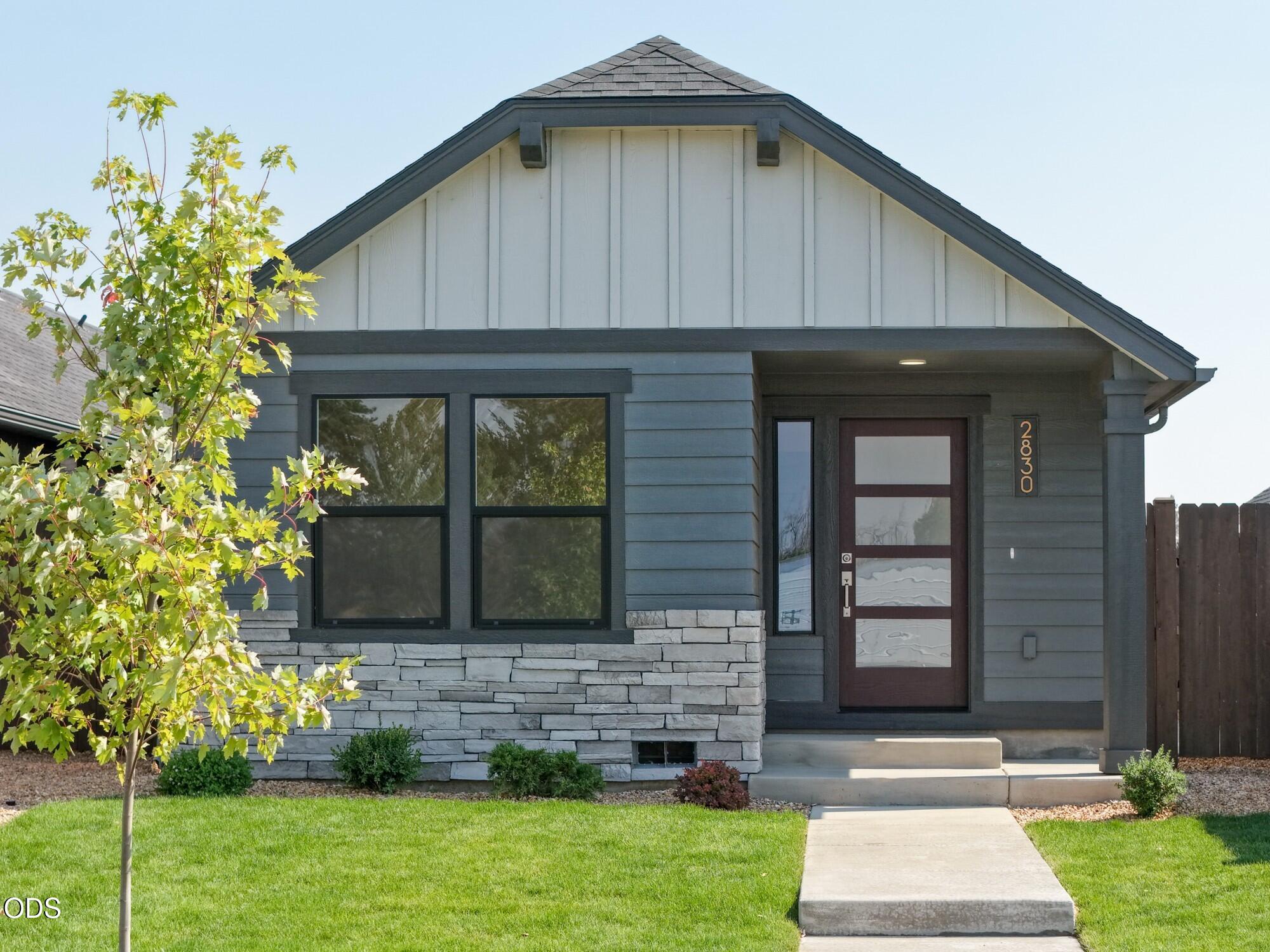 2830 NW Sterling Drive — photo