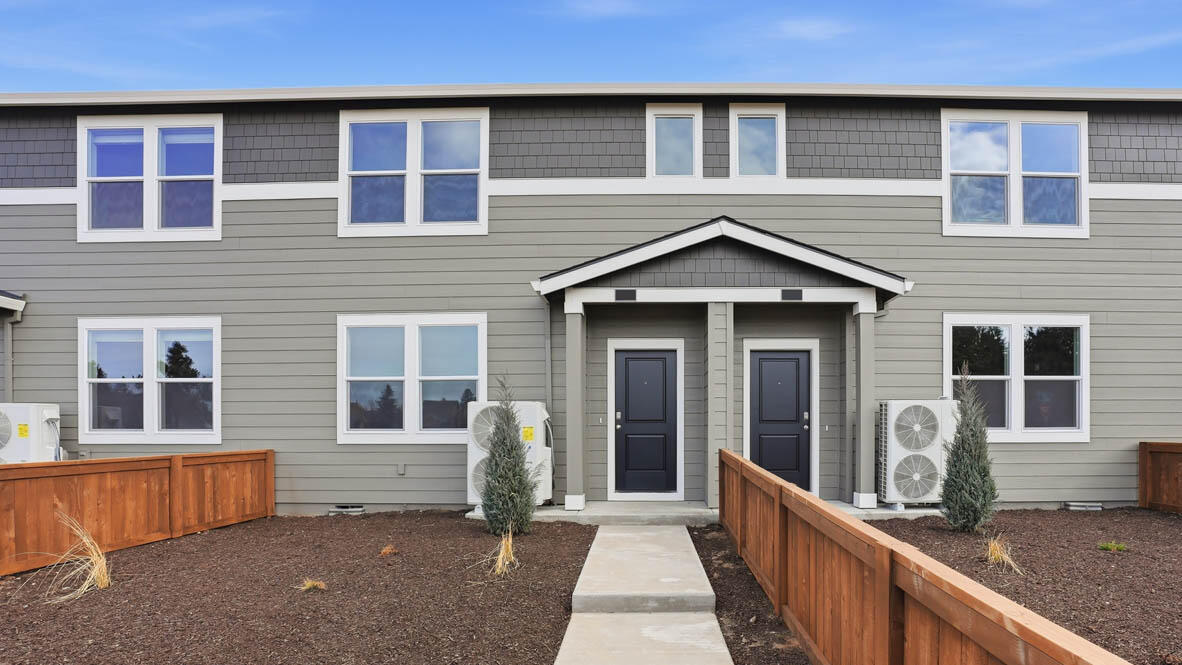 62618 NE Lawler Place — photo