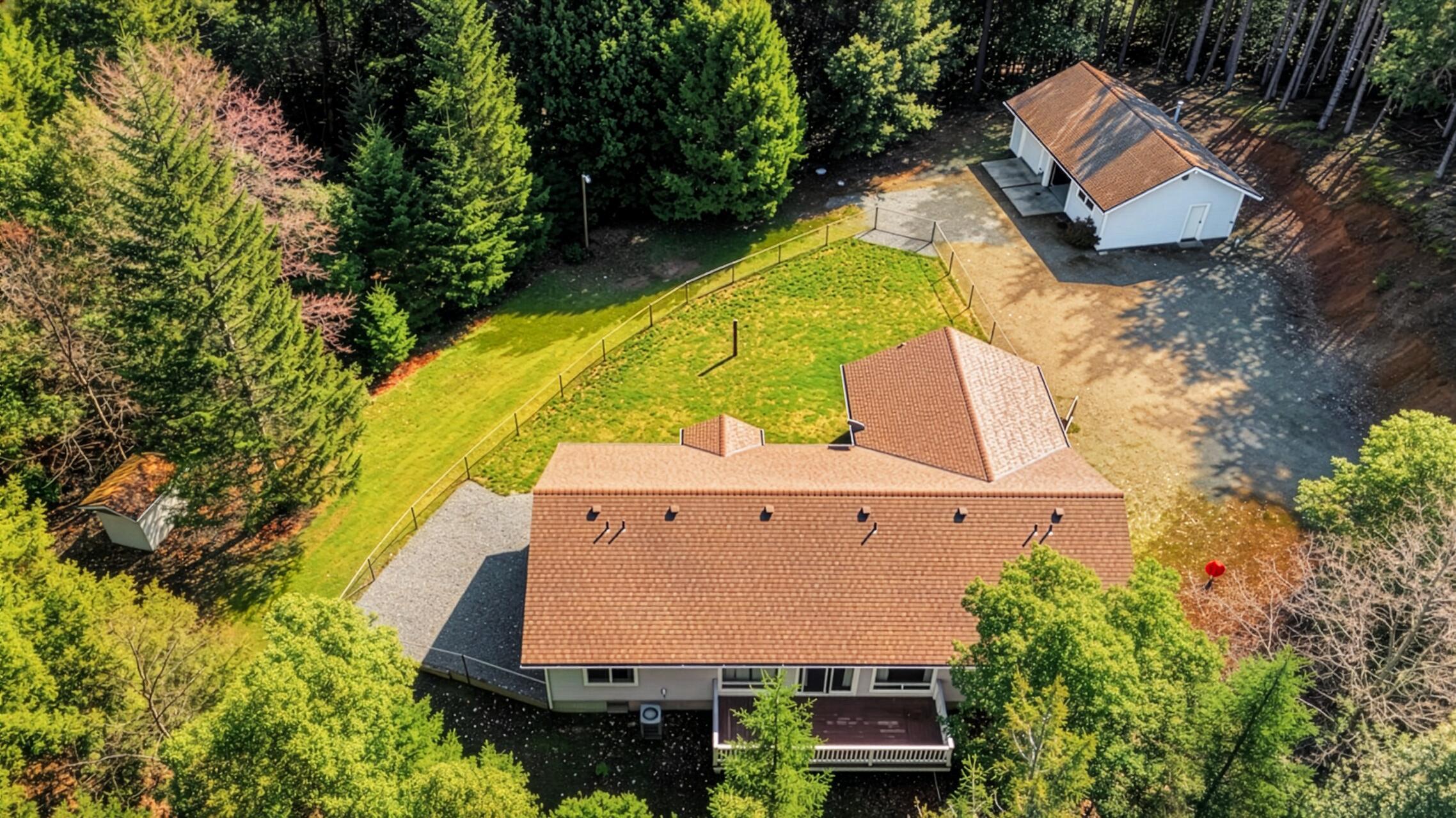 35255 Redwood Highway — photo