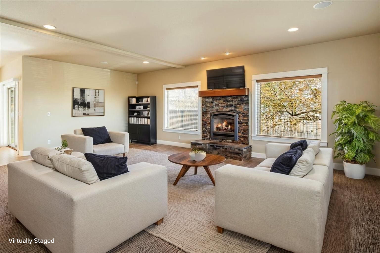 4122 SW Salmon Place — photo