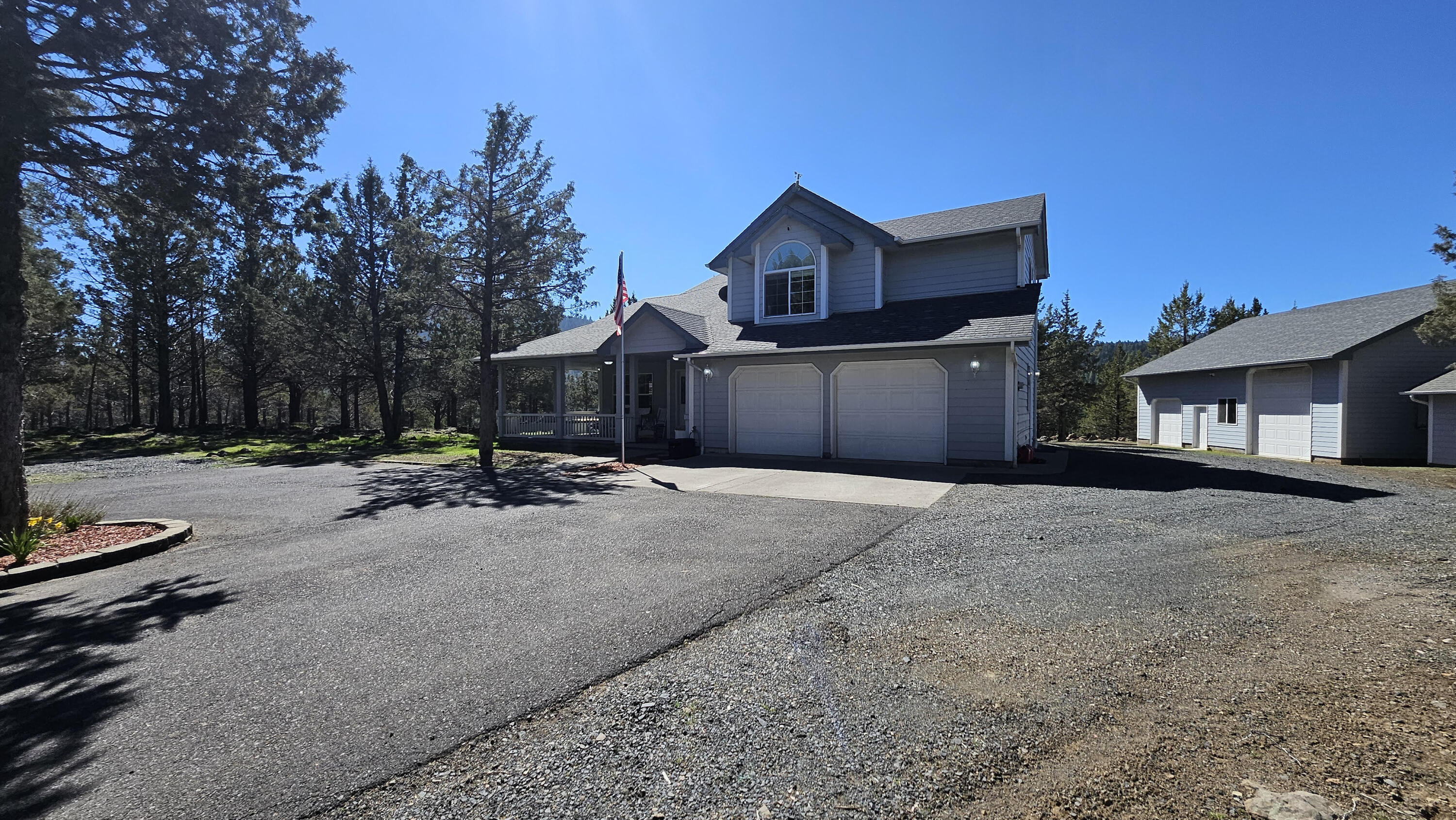 13076 Cedar Trail — photo