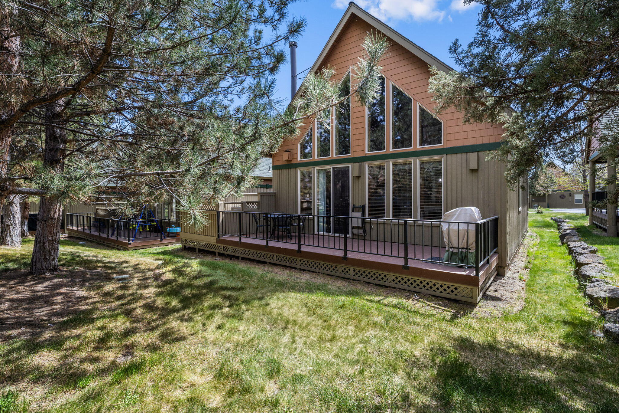 8811 Cliff Swallow Drive — photo