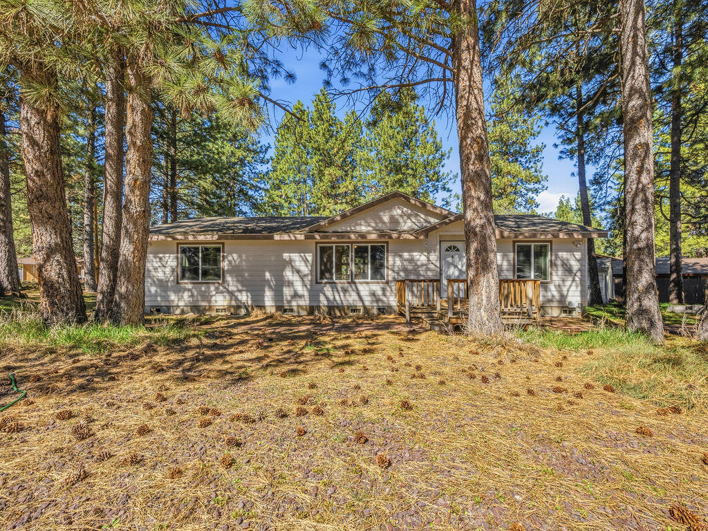 15531 Green Wing Loop — photo