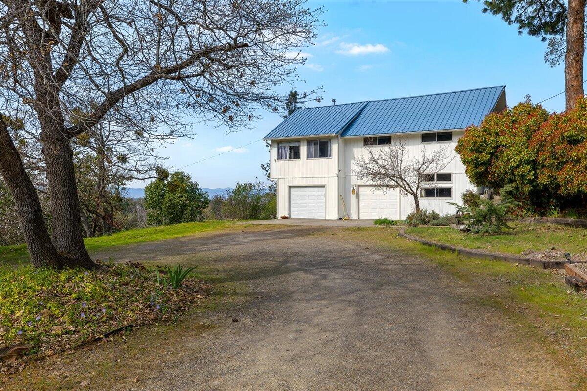 345 Carmen Road — photo