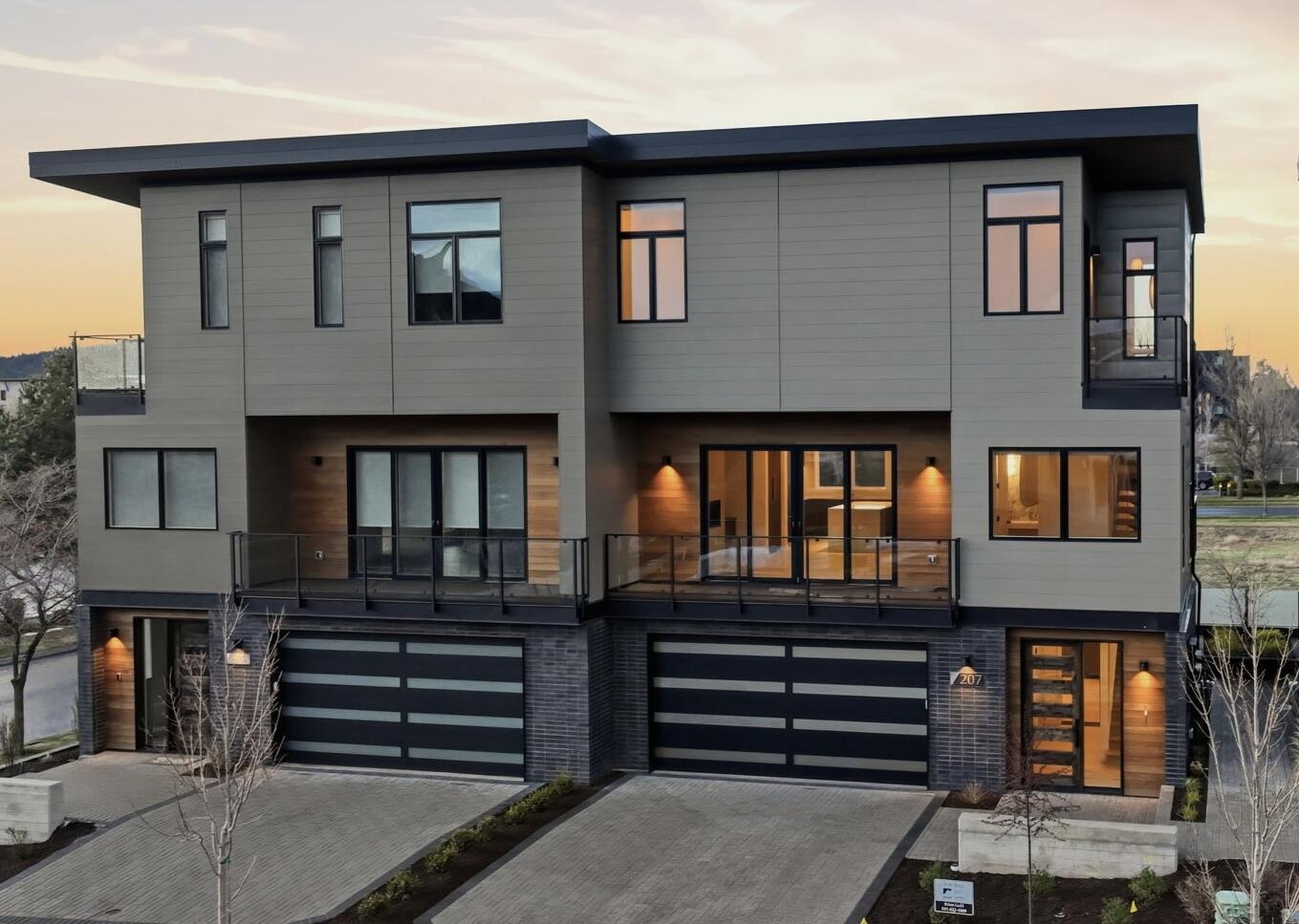 207 SW Log Court — photo