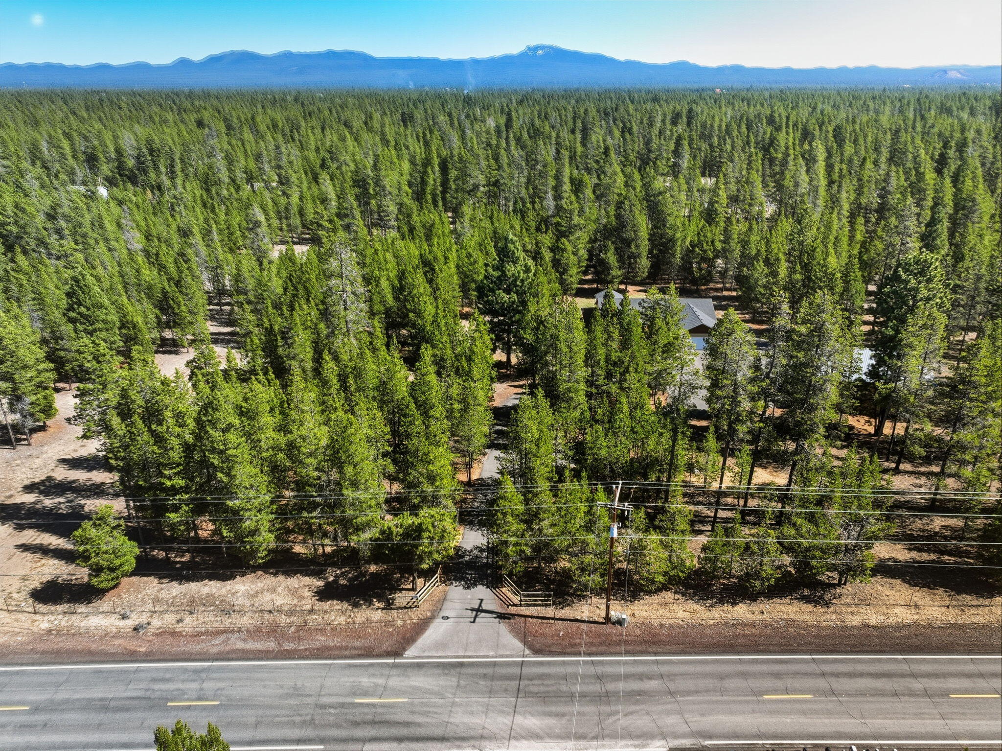 52220 Dorrance Meadow Road — photo