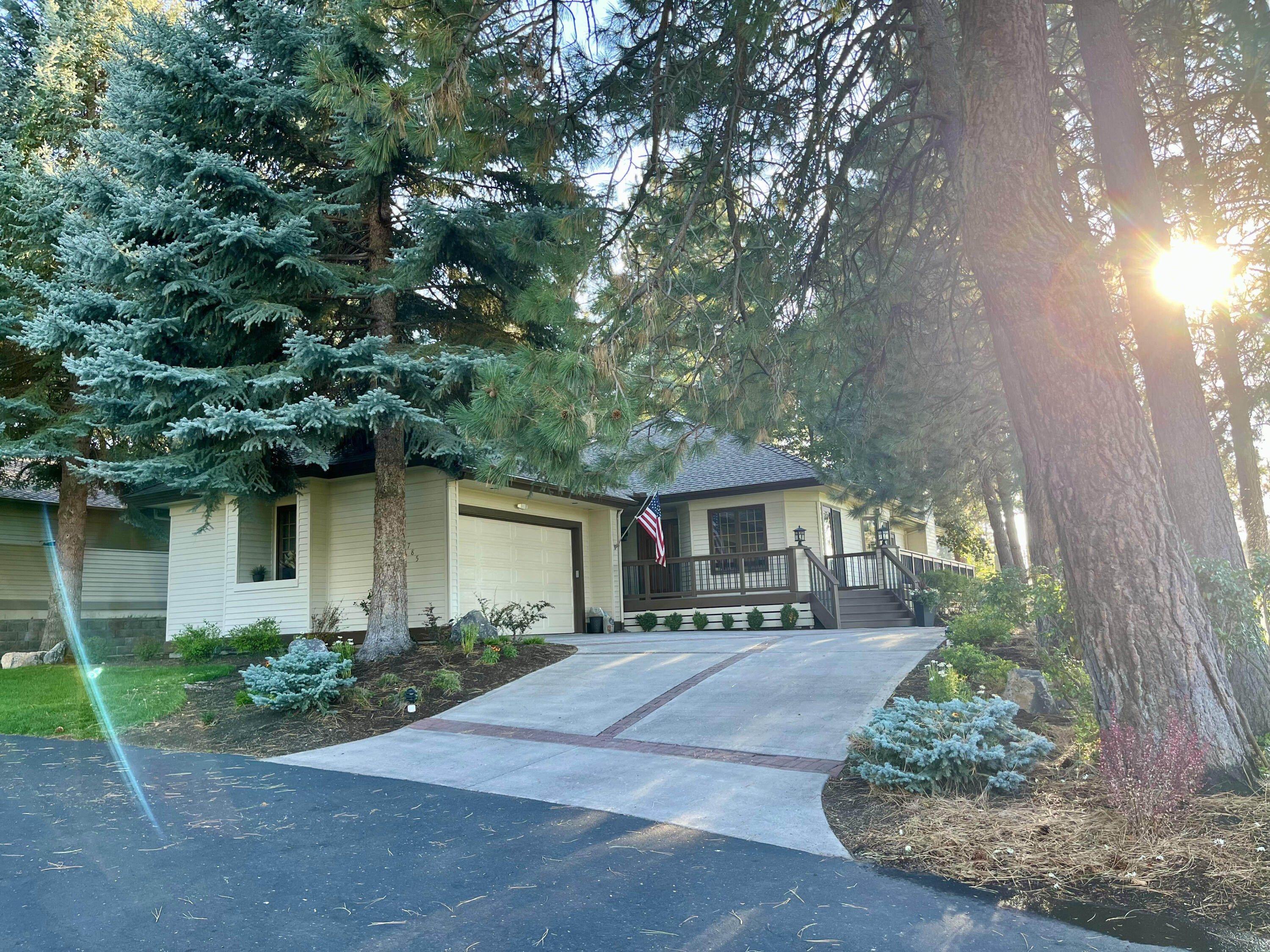 60785 Willow Creek Loop — photo