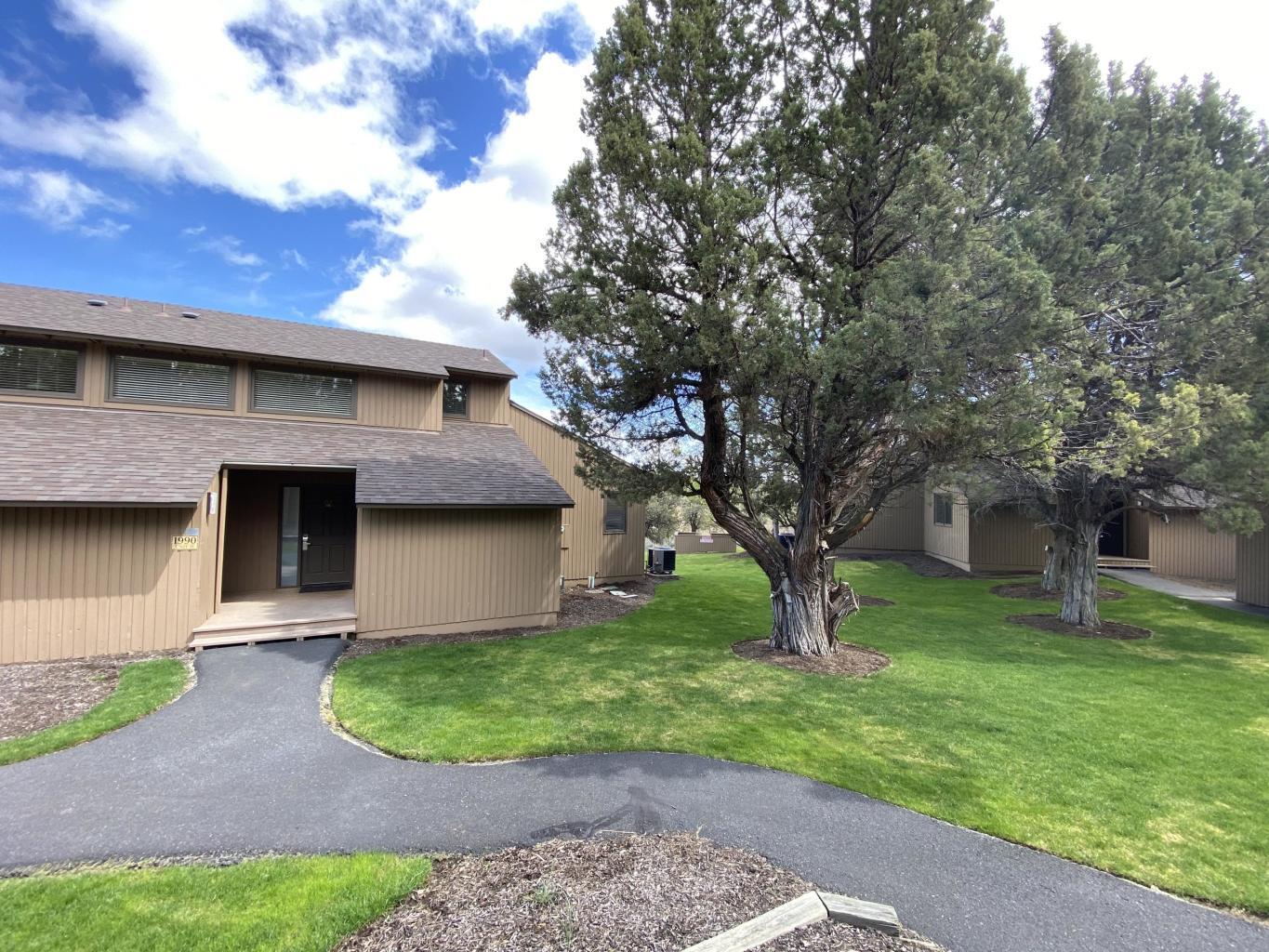 1990 Redtail Hawk Drive, Rv15E — photo