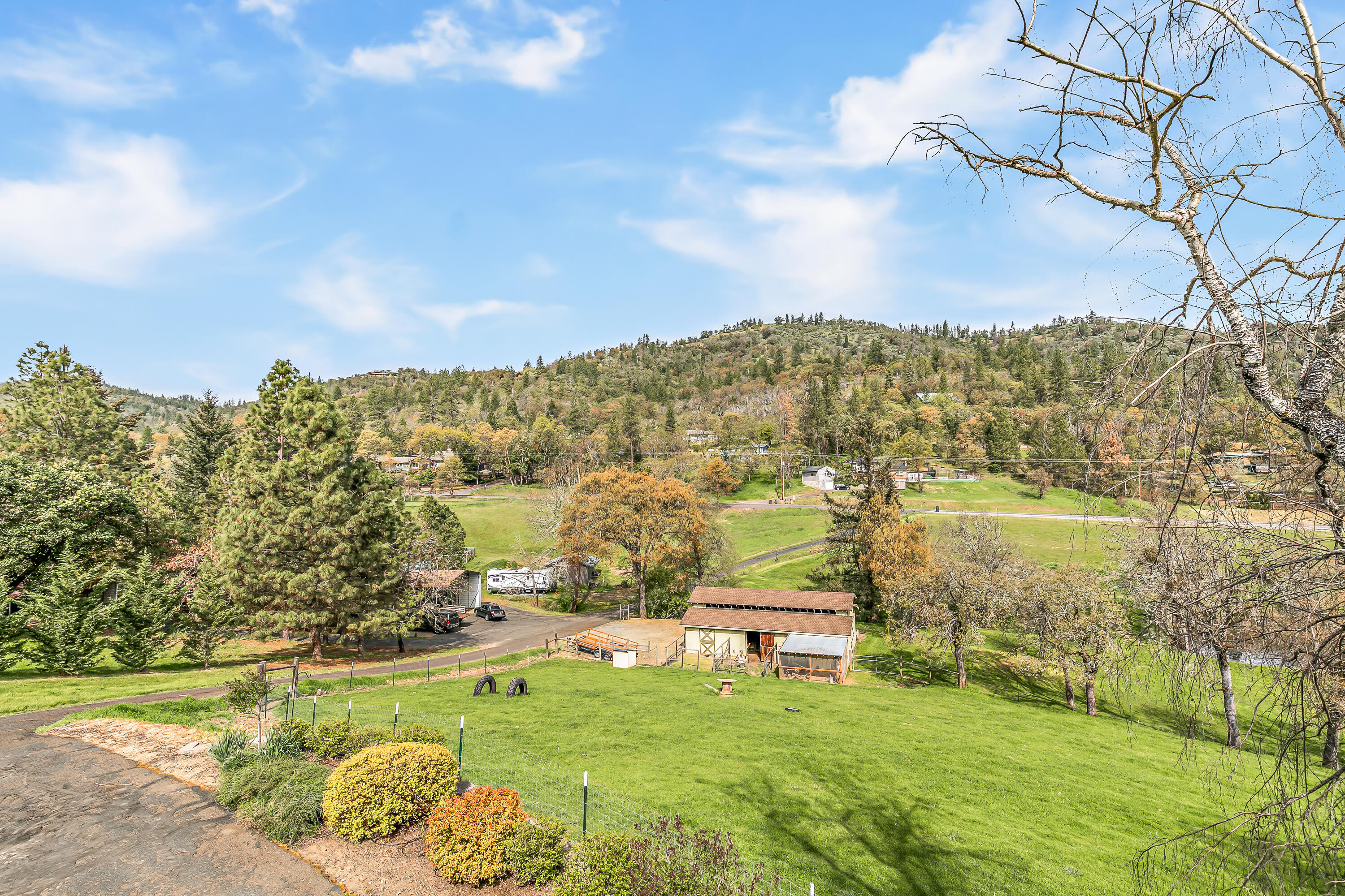 4131 W Griffin Creek Road — photo