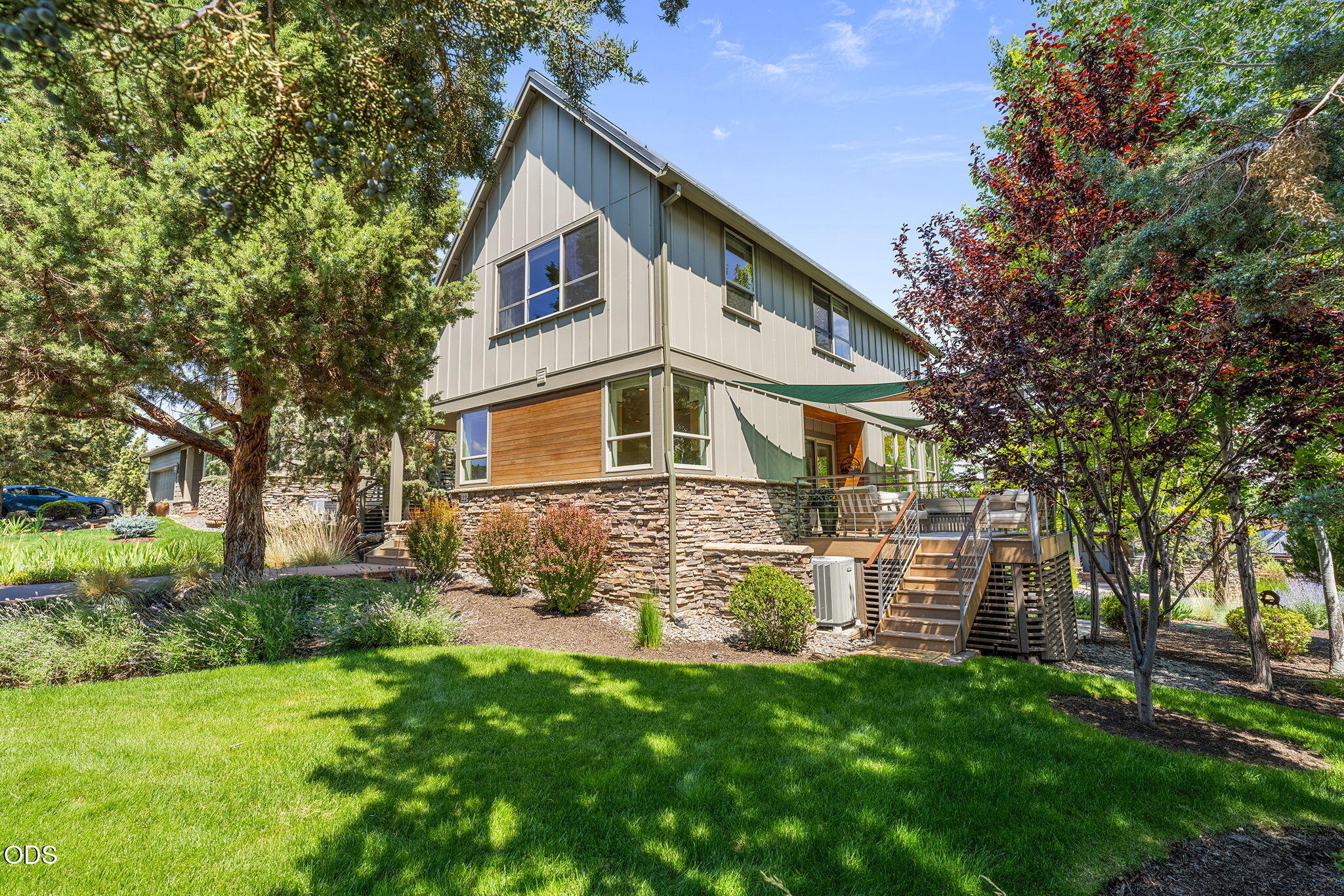 224 Volunteer Park Lane — photo