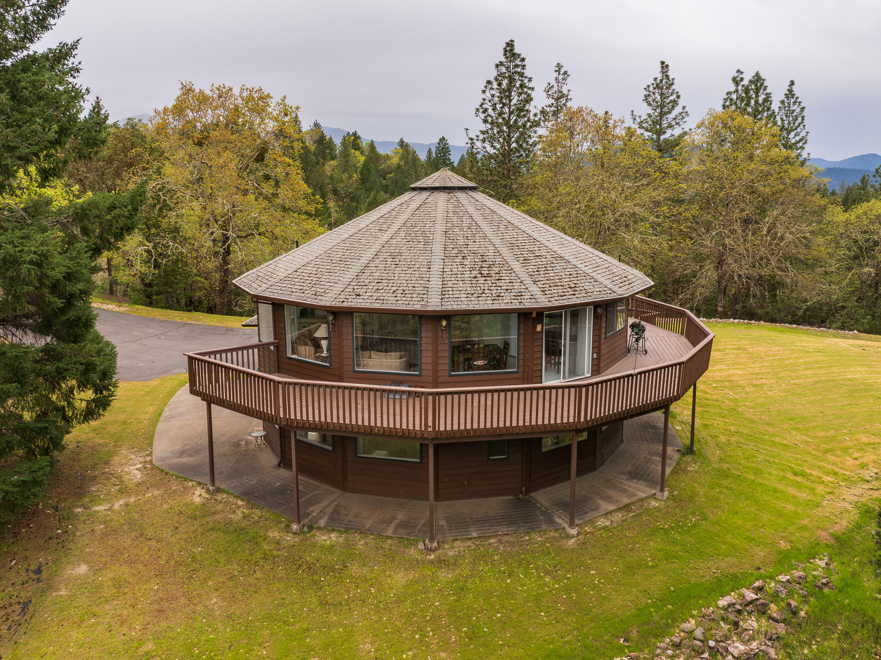 398 Madrone Ridge Drive — photo