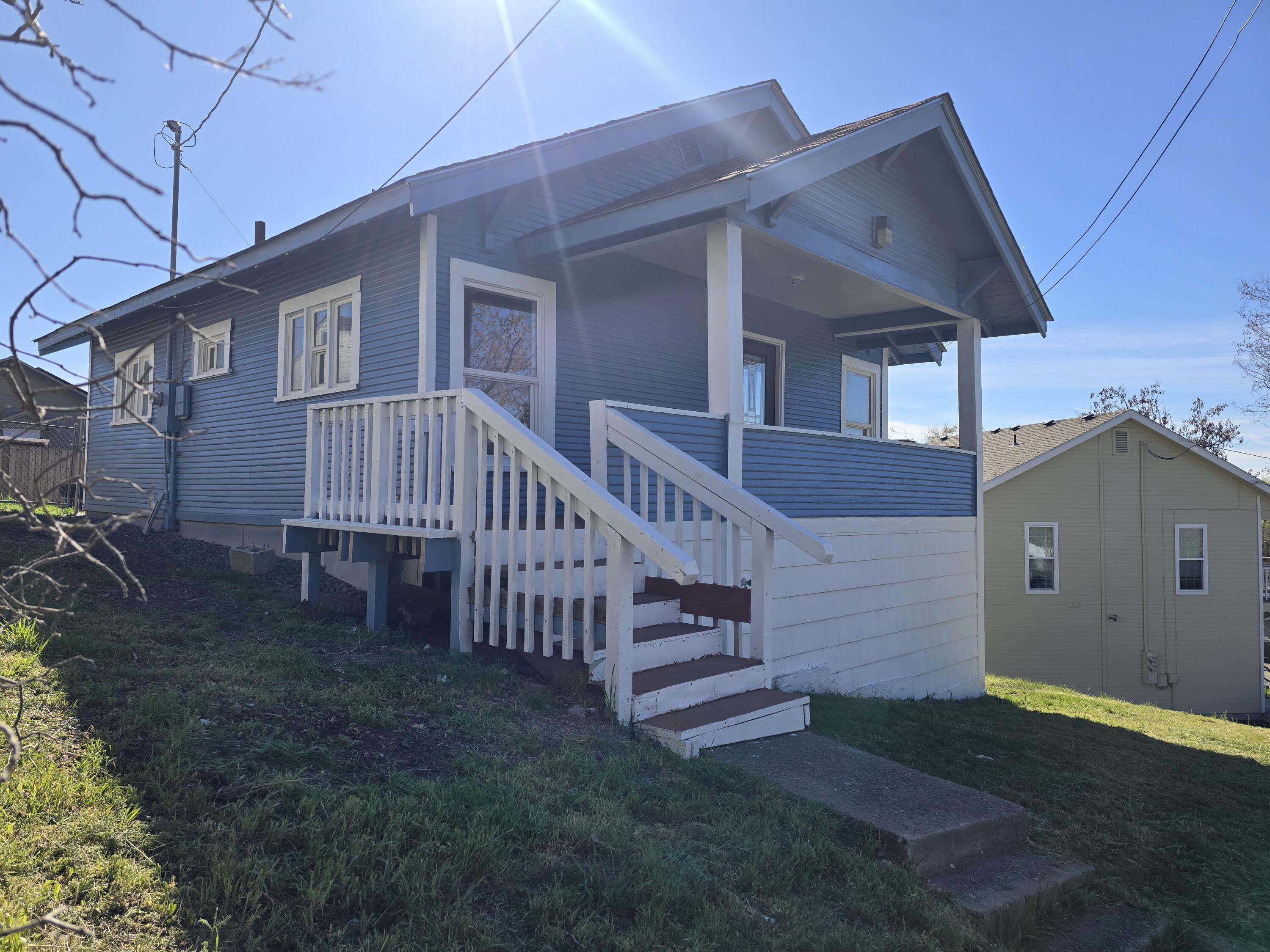 1210 Lincoln Street — photo