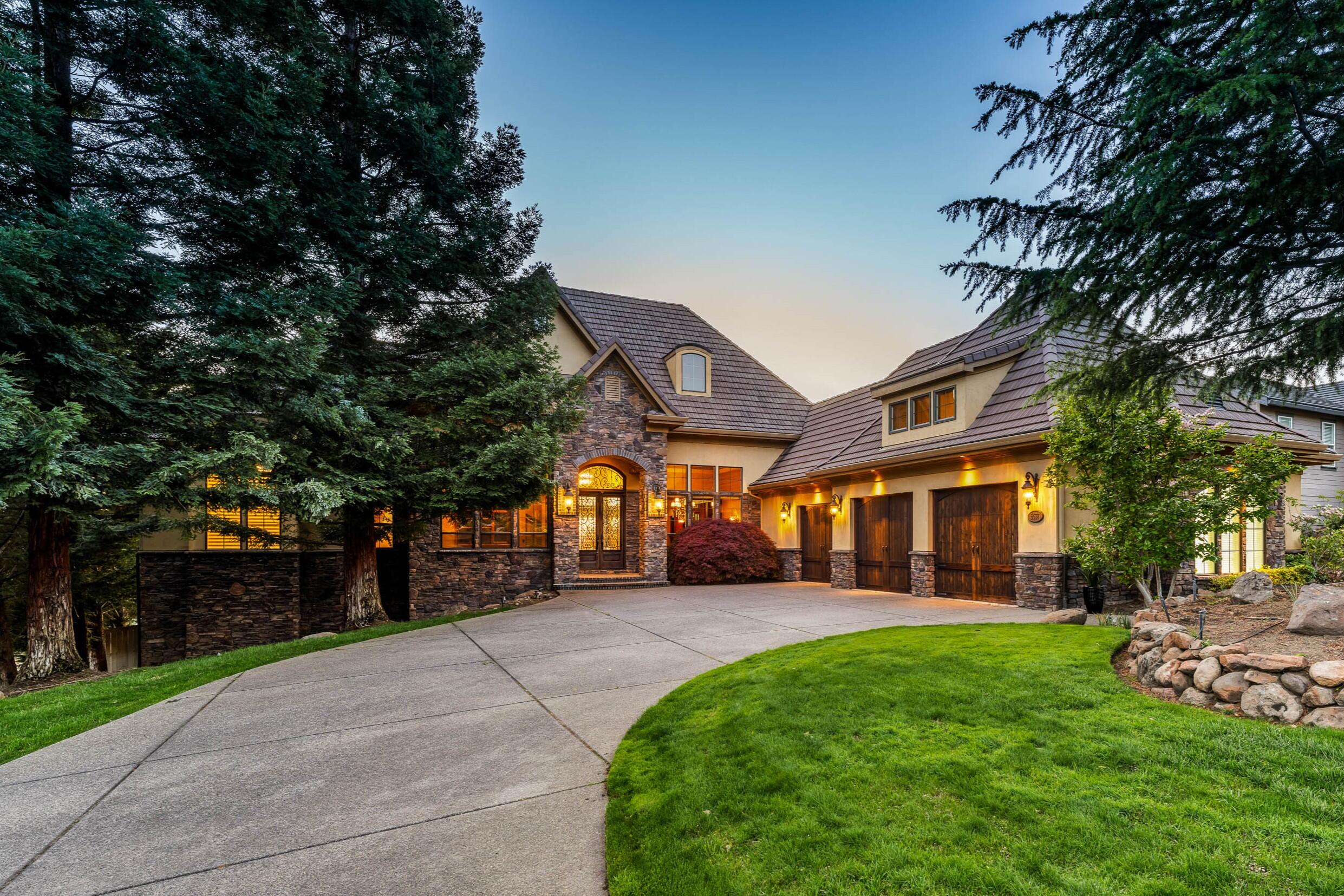 5637 Saddle Ridge Drive — photo