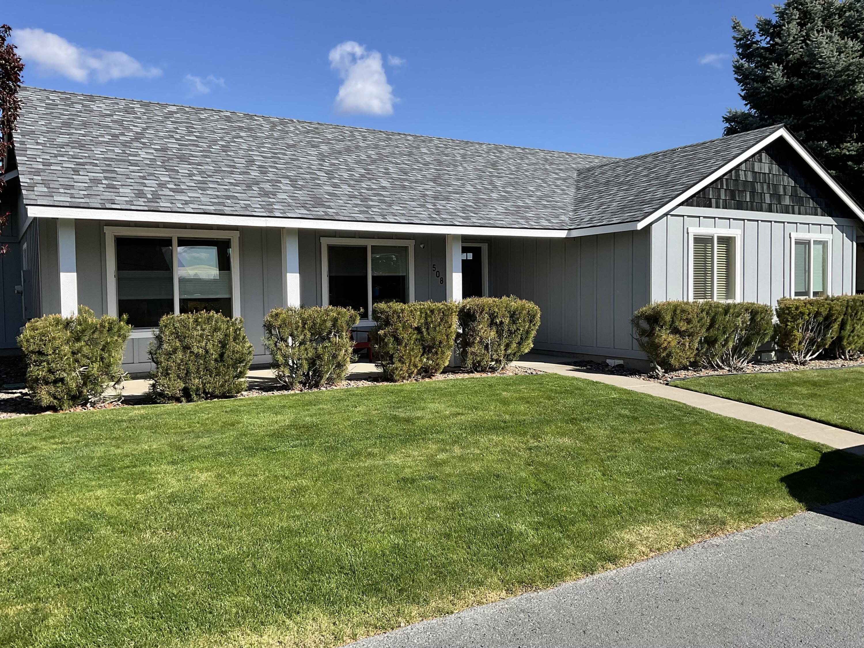 508 SW Sunrise Circle — photo