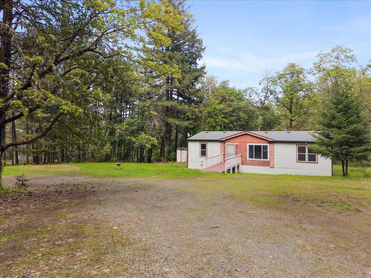 1360 Sunny Glen Way — photo