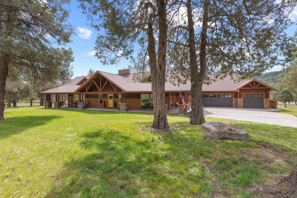 1164 Paper Birch Way — photo
