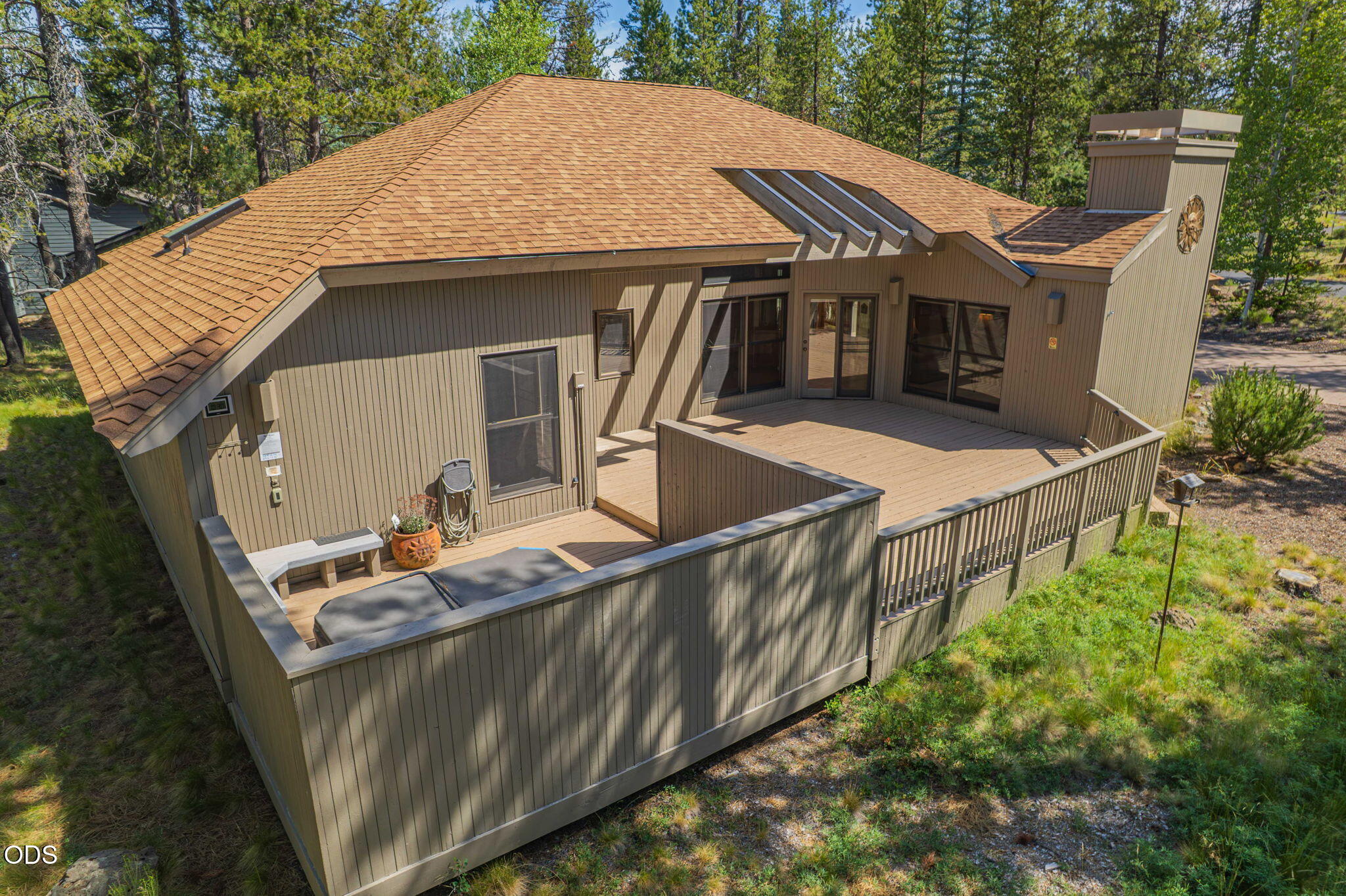 57627 Cultus Lane, 8 — photo