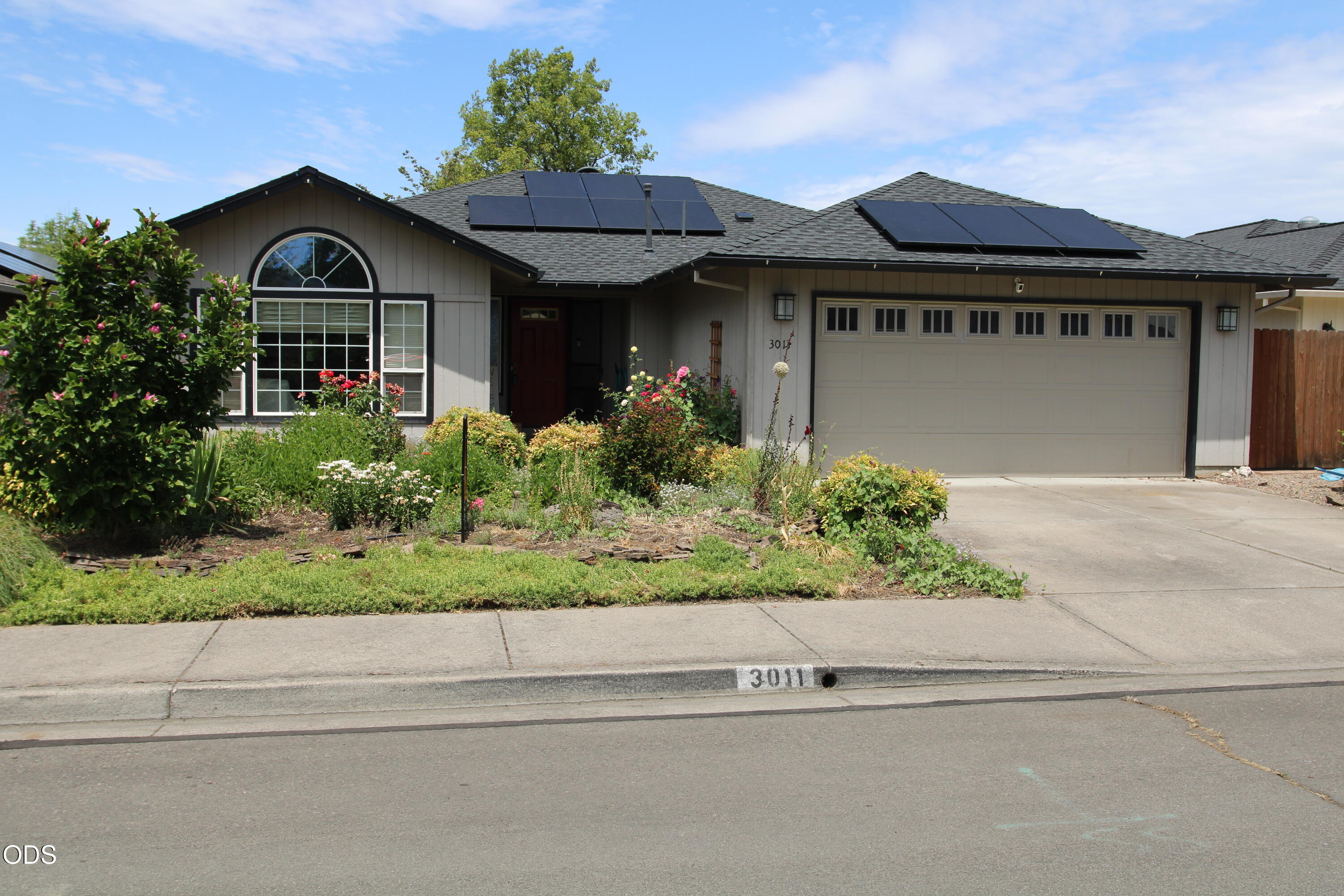 3011 Edgewood Drive — photo