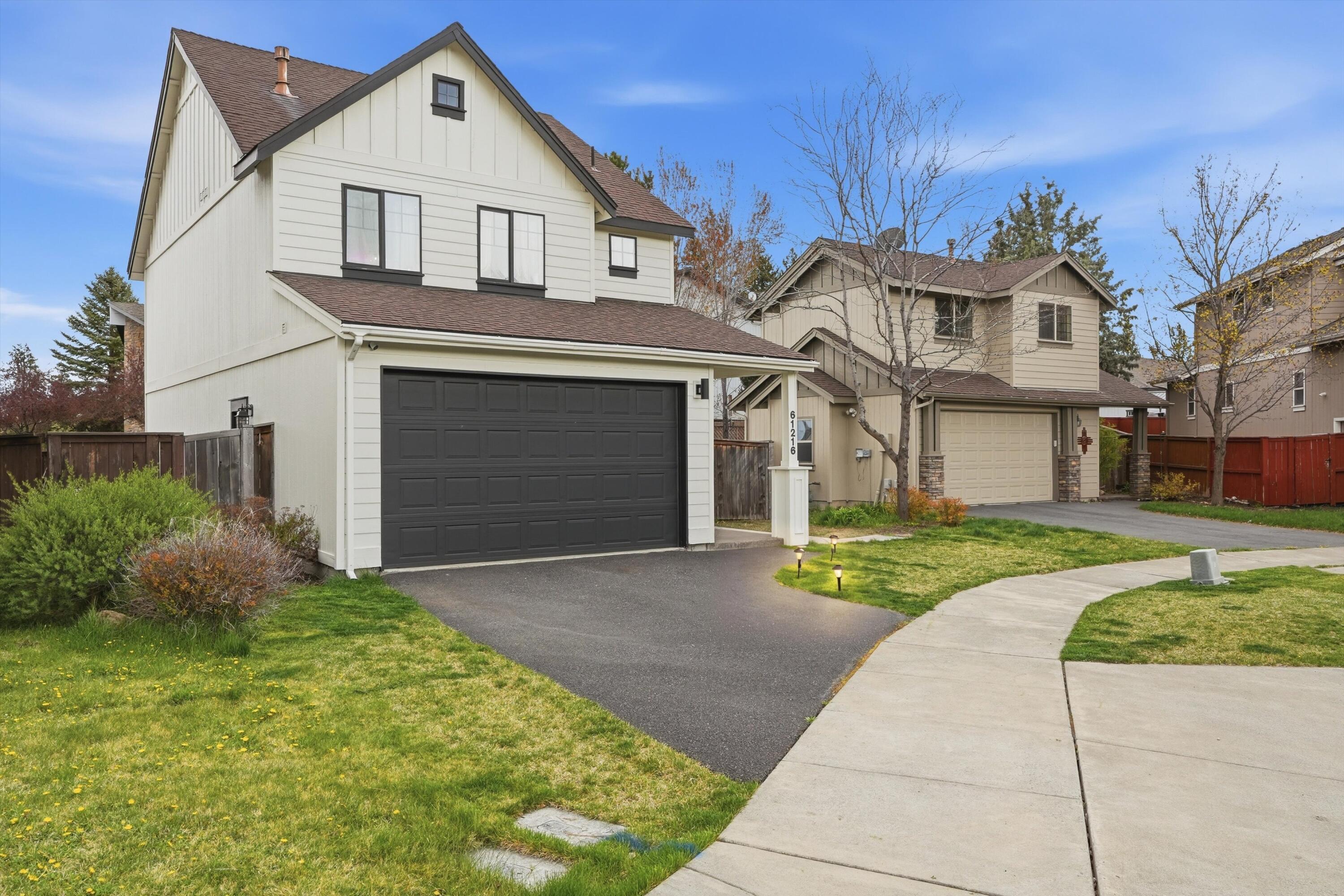 61216 Brittle Bush Street — photo