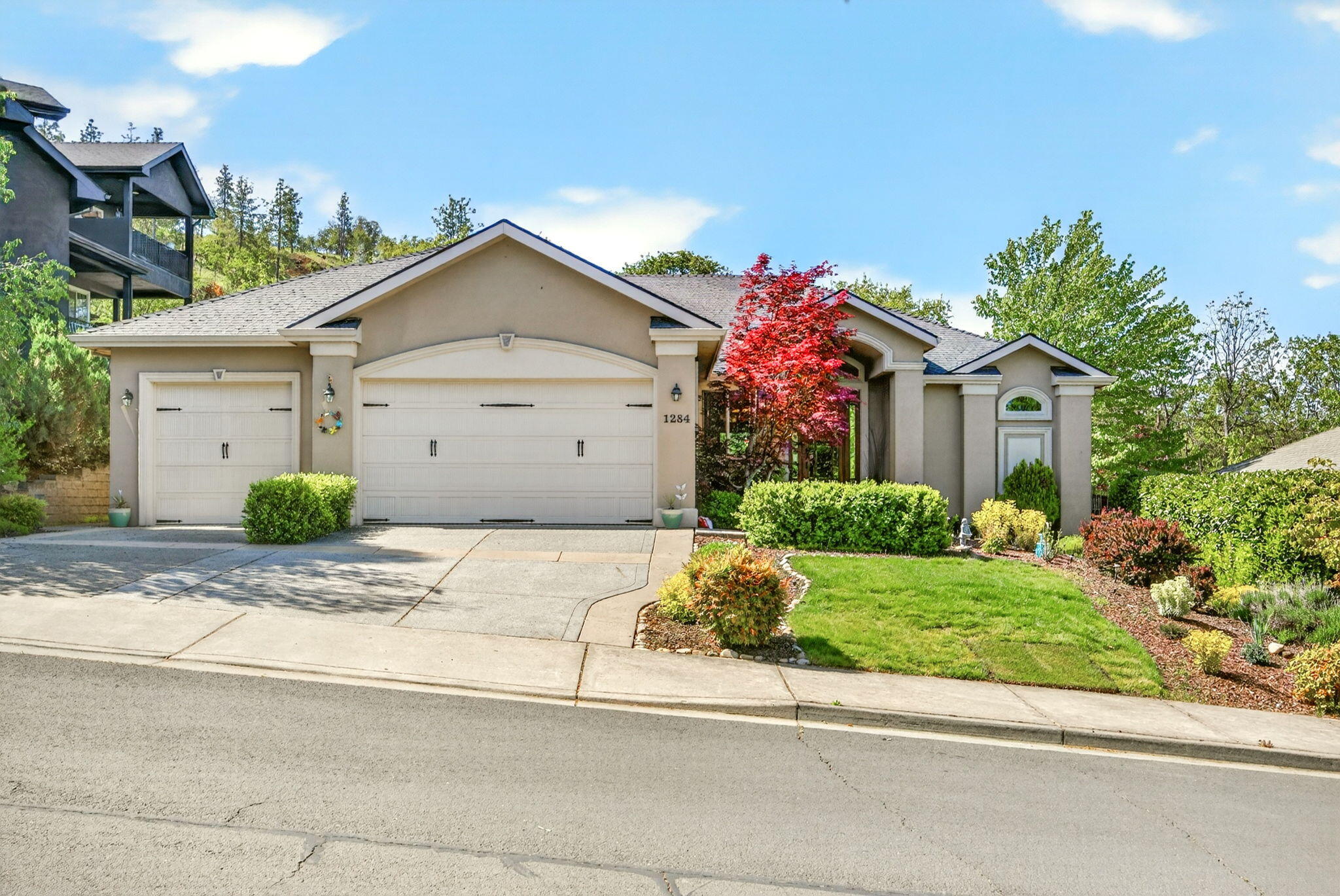 1284 Poppy Ridge Drive, Eagle Point, OR 97524 — photo 3