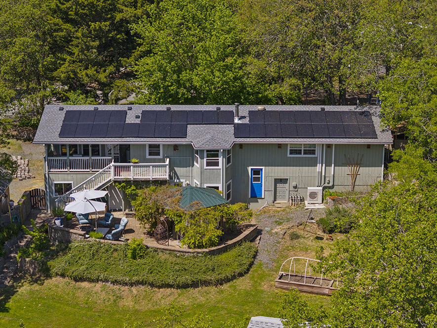 151 Hornet Lane — photo