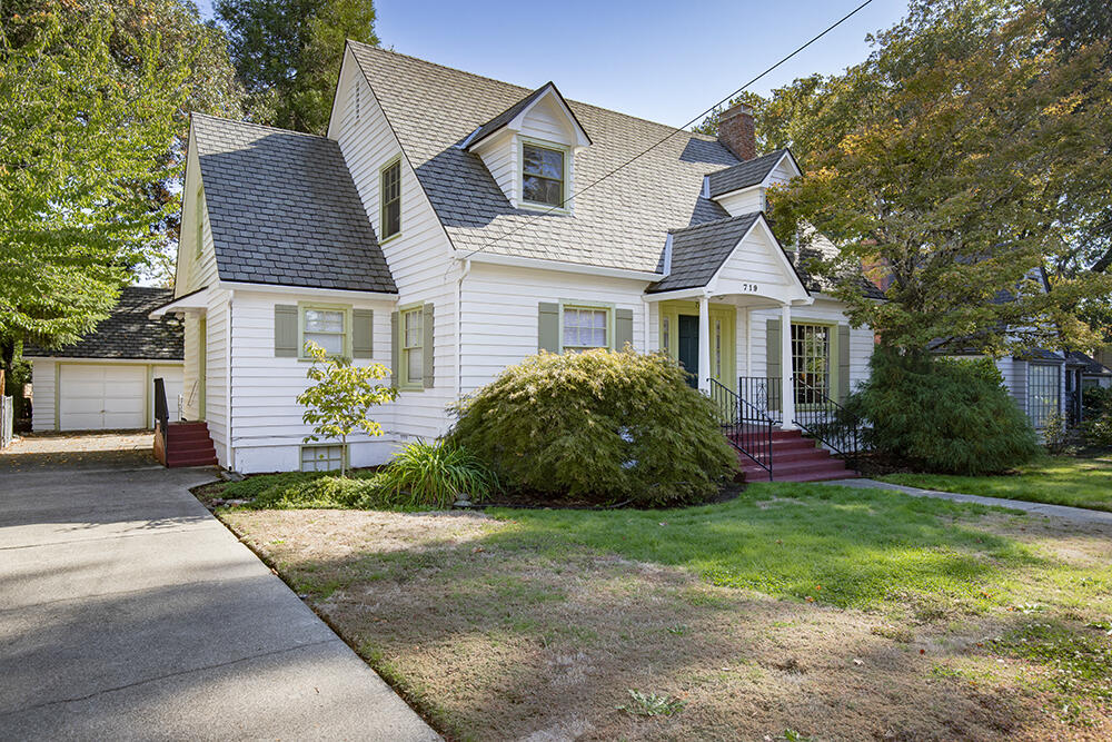 719 NW 3rd Street — photo